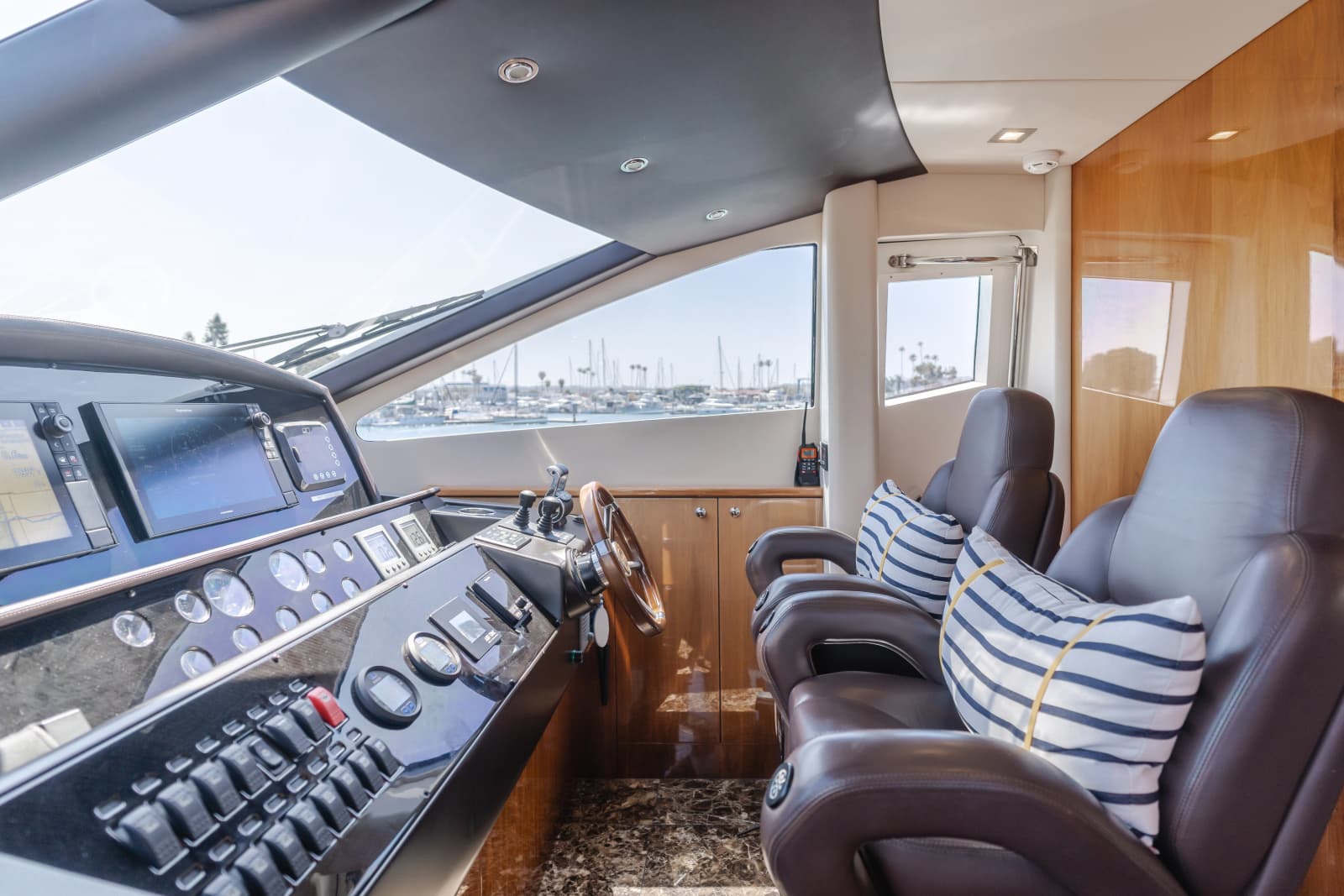 2011 Sunseeker 88 Yacht - Photo 60