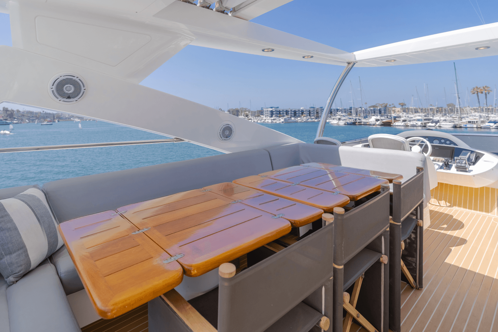 2011 Sunseeker 88 Yacht - Photo 44