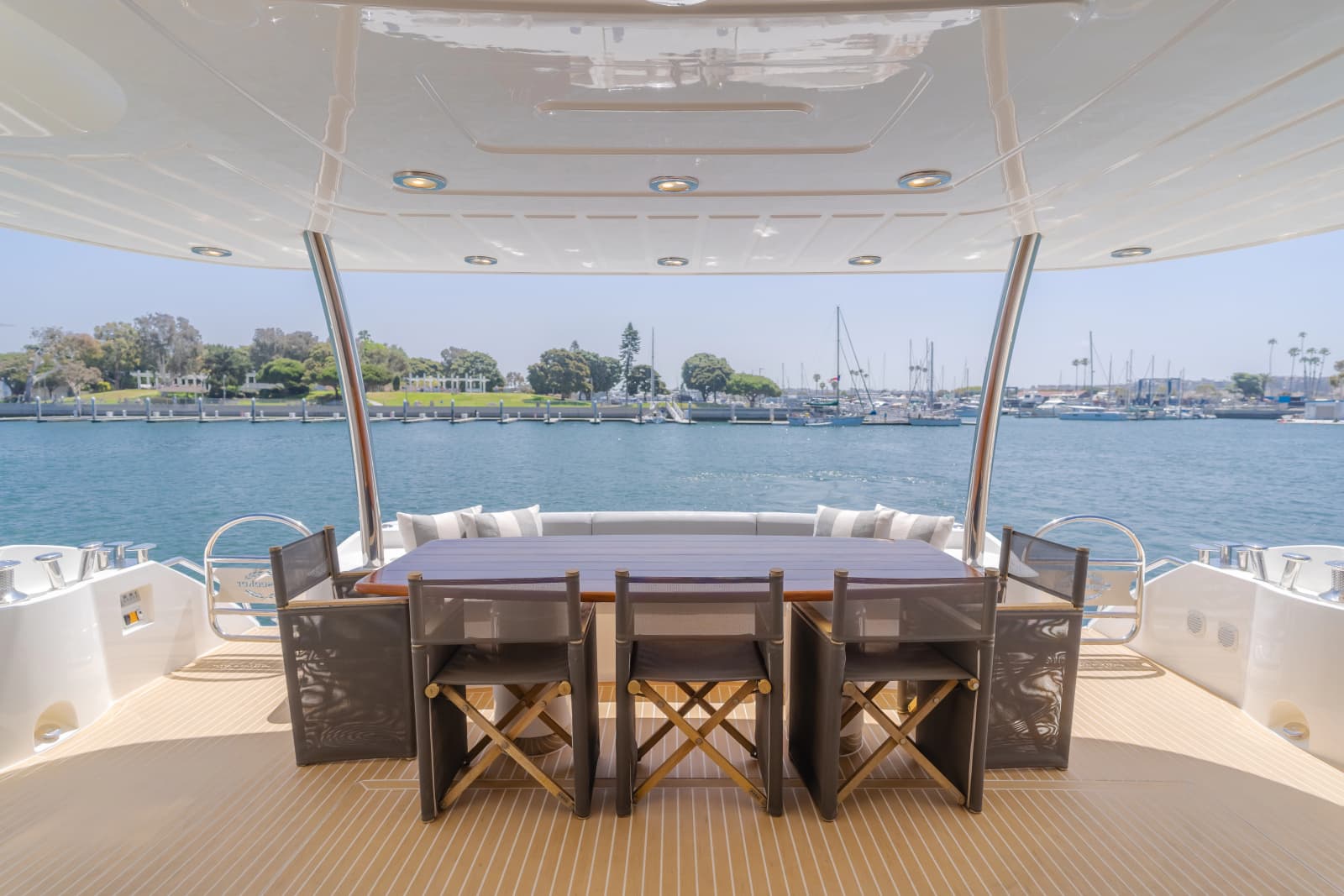 2011 Sunseeker 88 Yacht - Photo 45