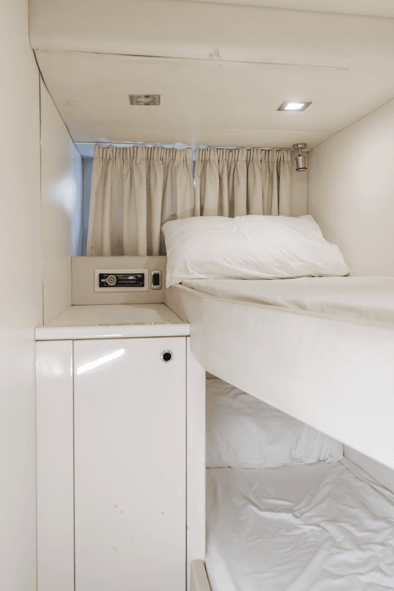 2011 Sunseeker 88 Yacht - Photo 91
