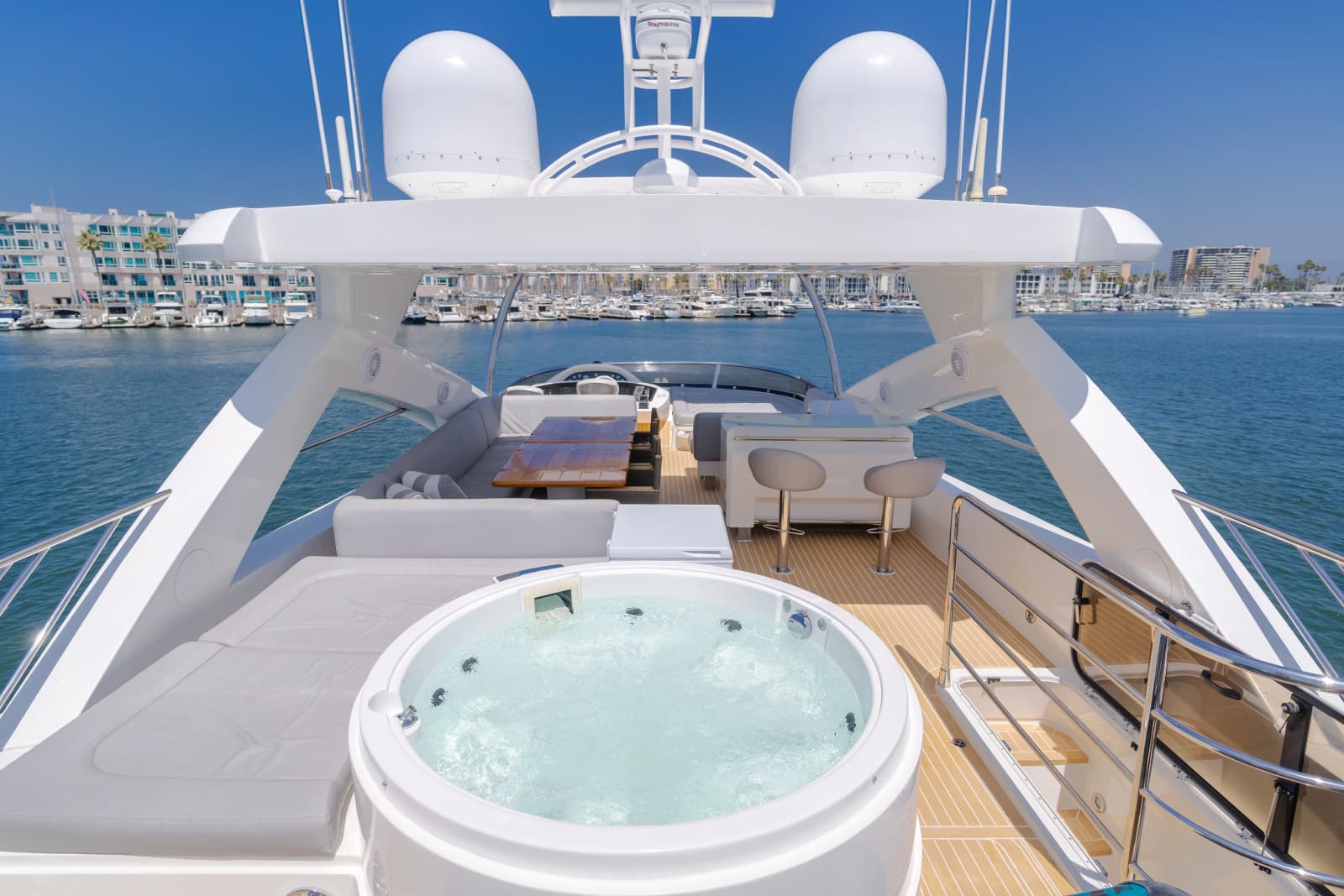 2011 Sunseeker 88 Yacht - Photo 31