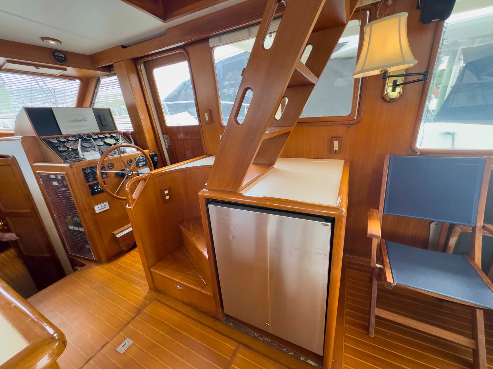 1997 Offshore Yachts Sedan - Photo 19