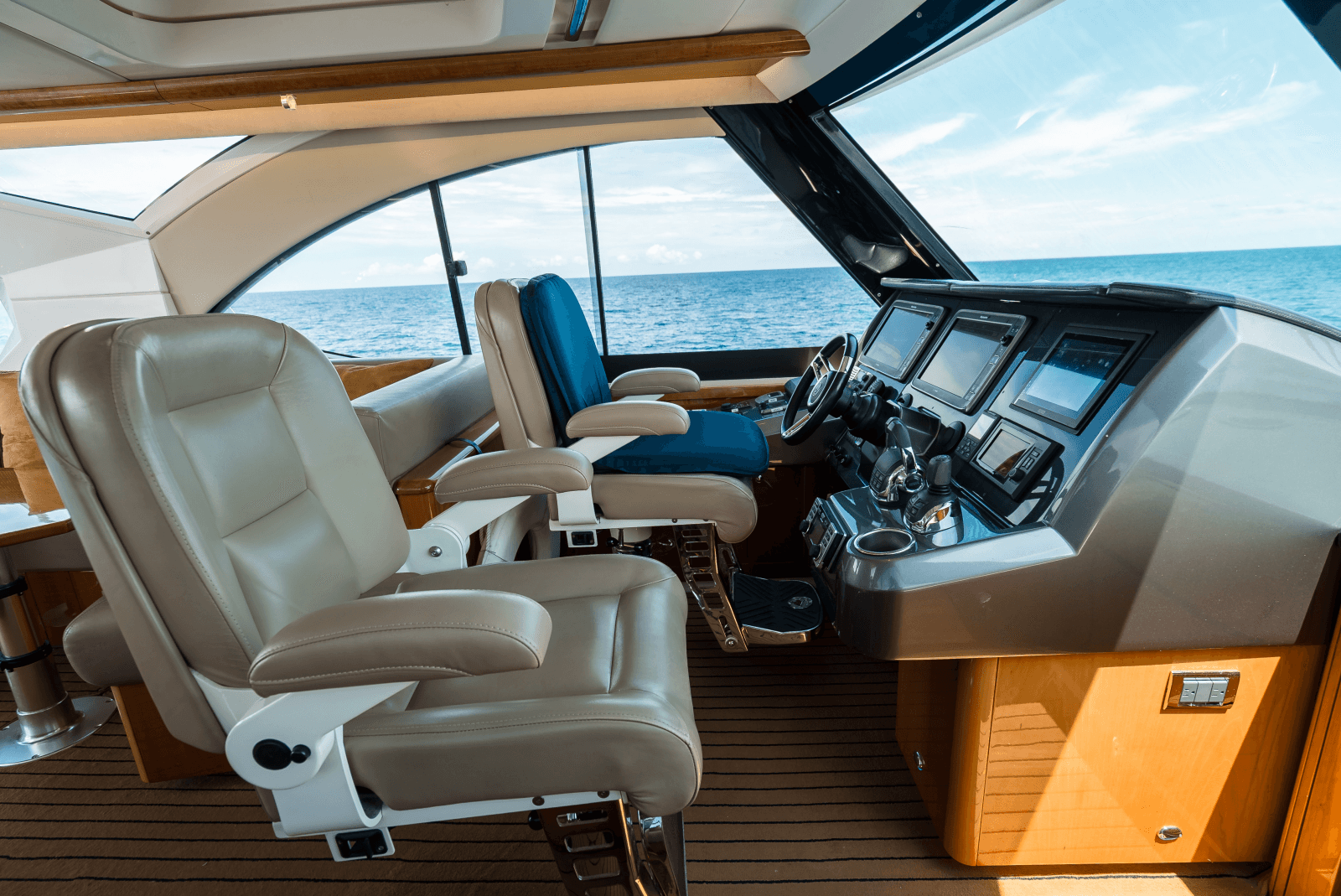 2013 Riviera 53 Enclosed Flybridge - Photo 29