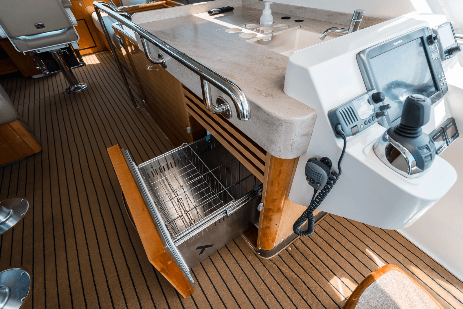 2013 Riviera 53 Enclosed Flybridge - Photo 28