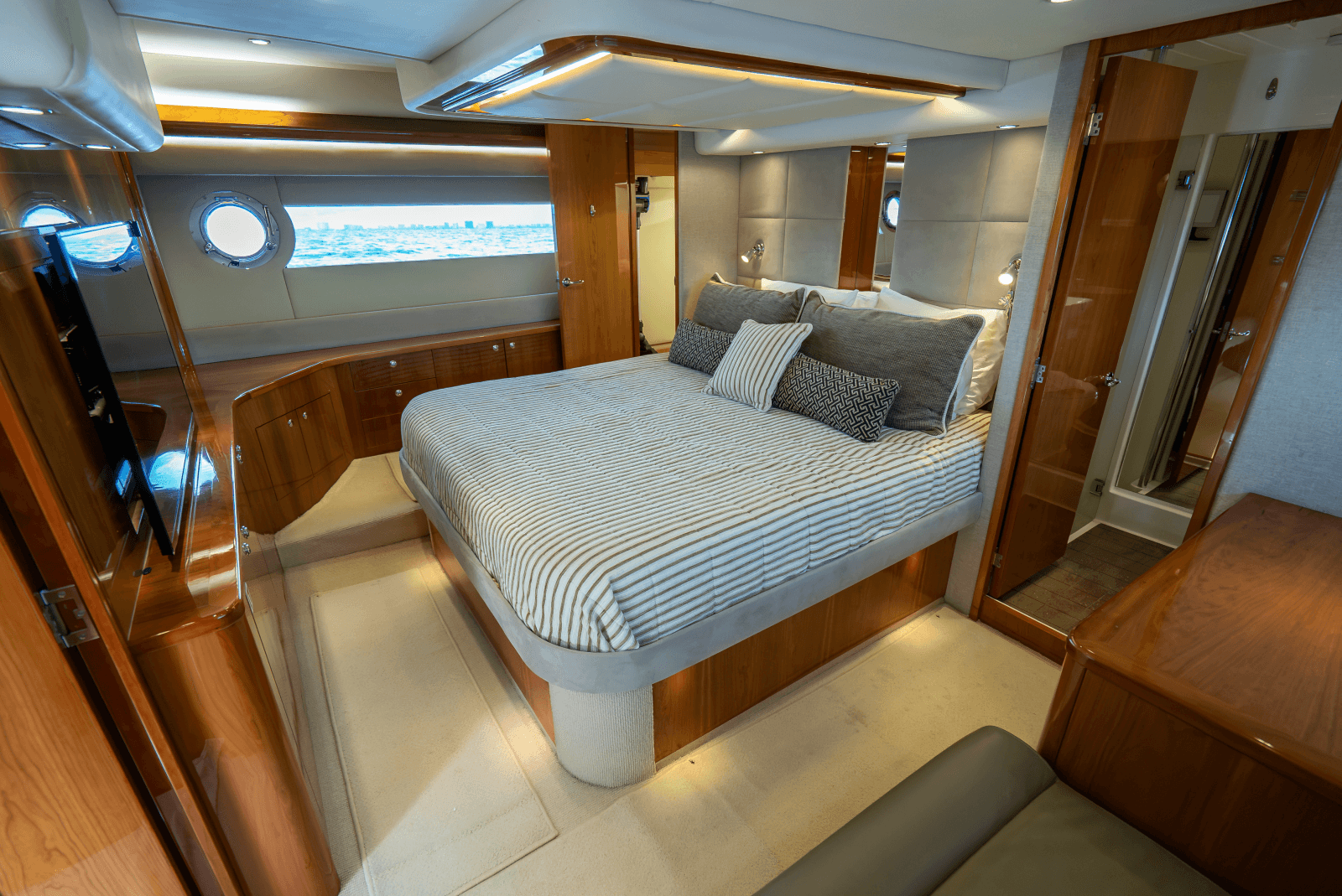 2013 Riviera 53 Enclosed Flybridge - Photo 38