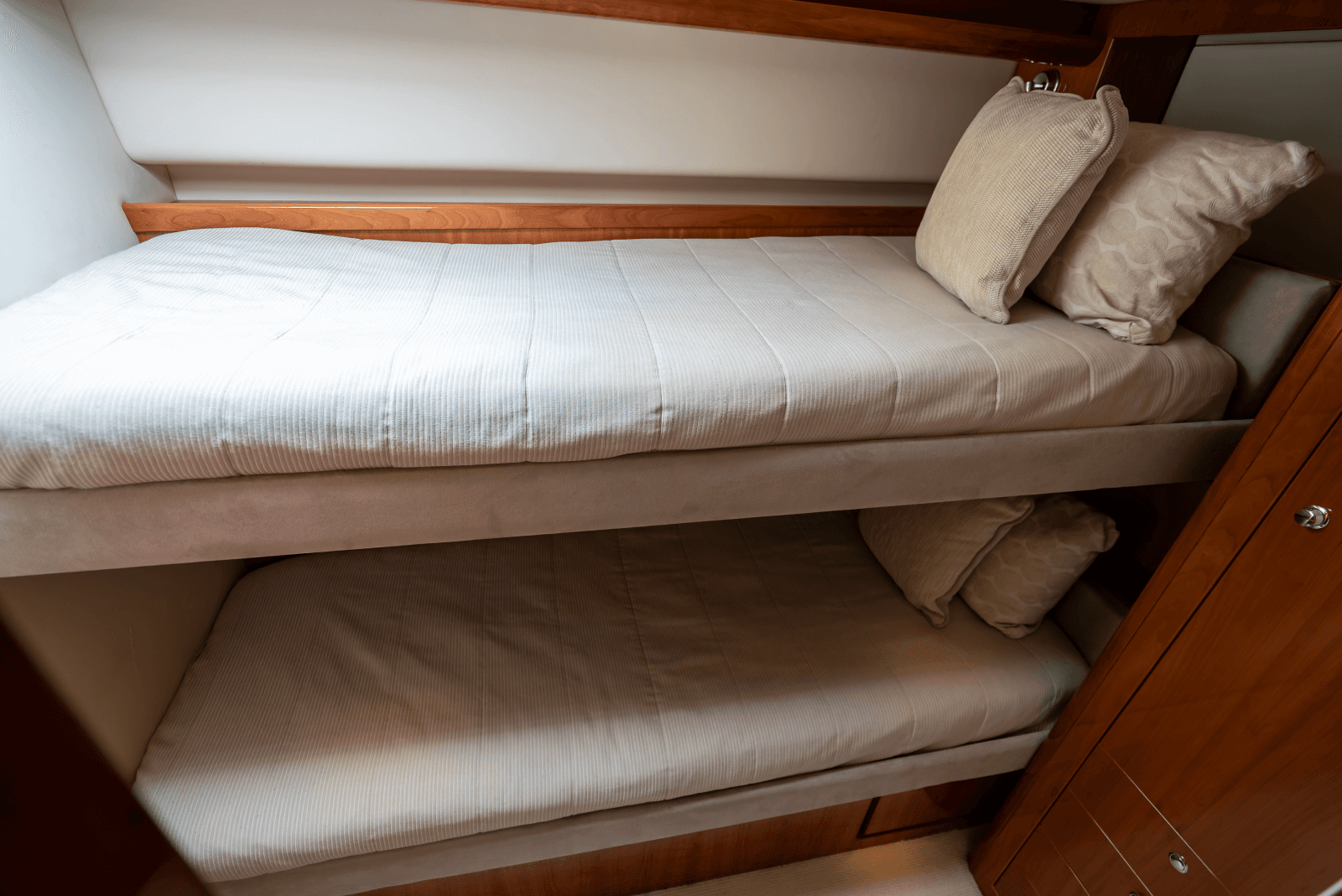 2013 Riviera 53 Enclosed Flybridge - Photo 43