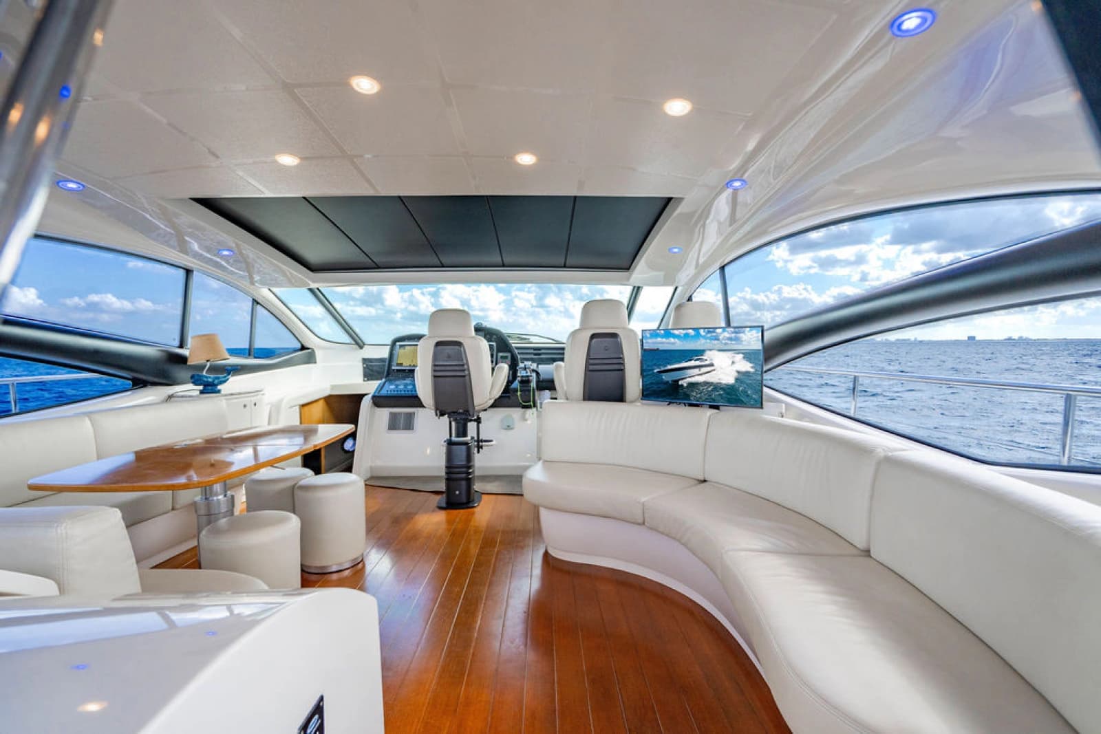 2006 Pershing 62 - Photo 14