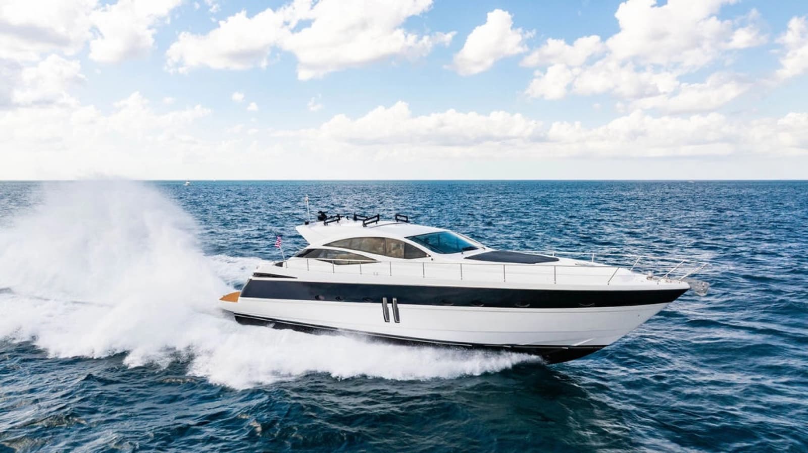 2006 Pershing 62 - Photo 1