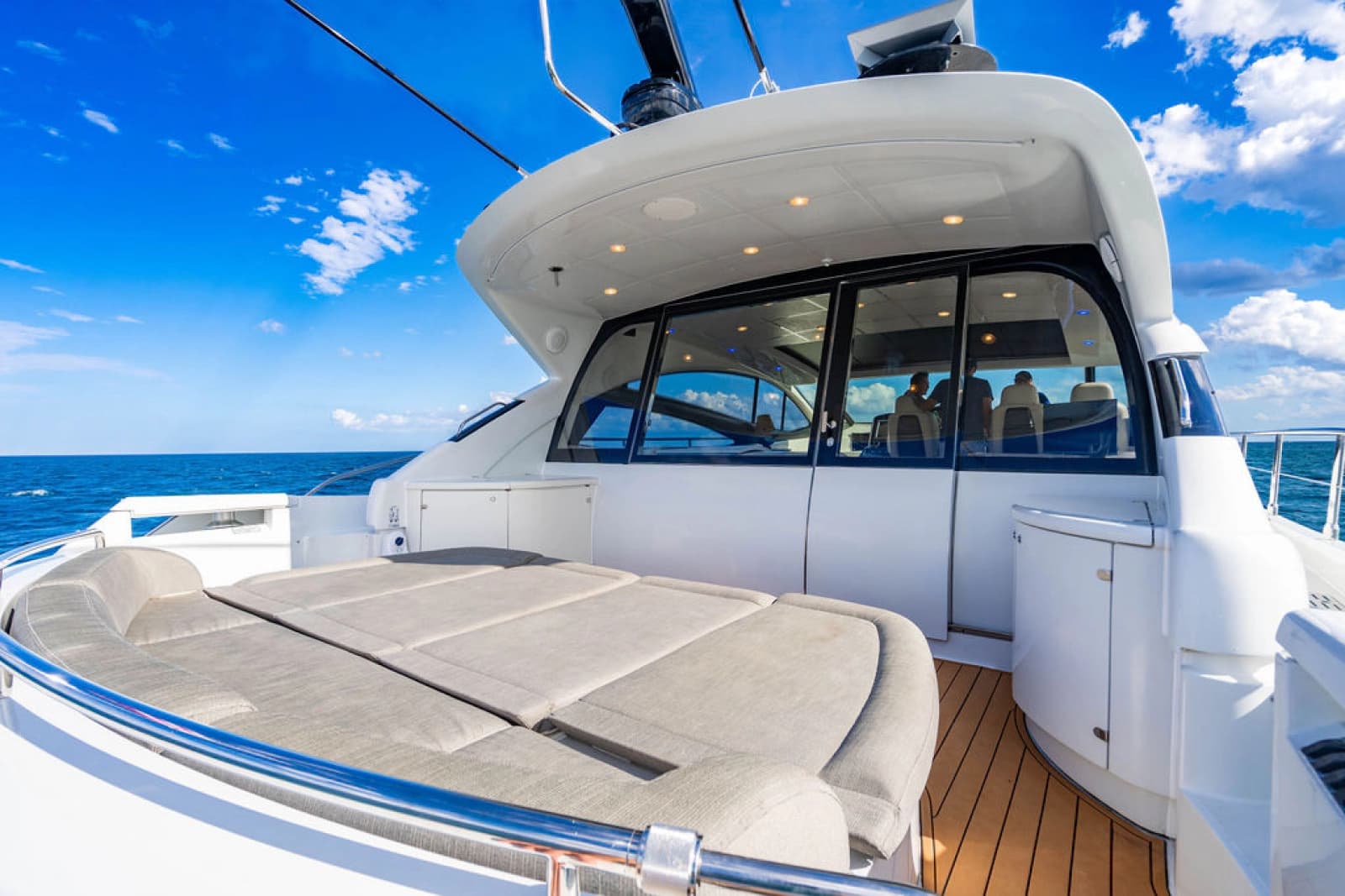 2006 Pershing 62 - Photo 10