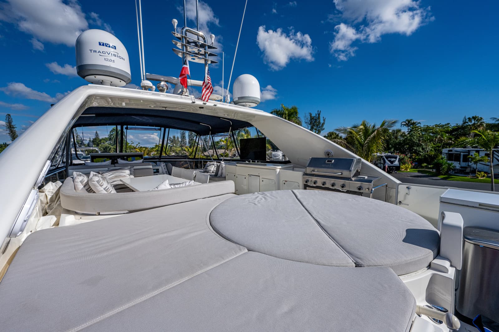 2006 Ferretti Yachts 830 - Photo 19