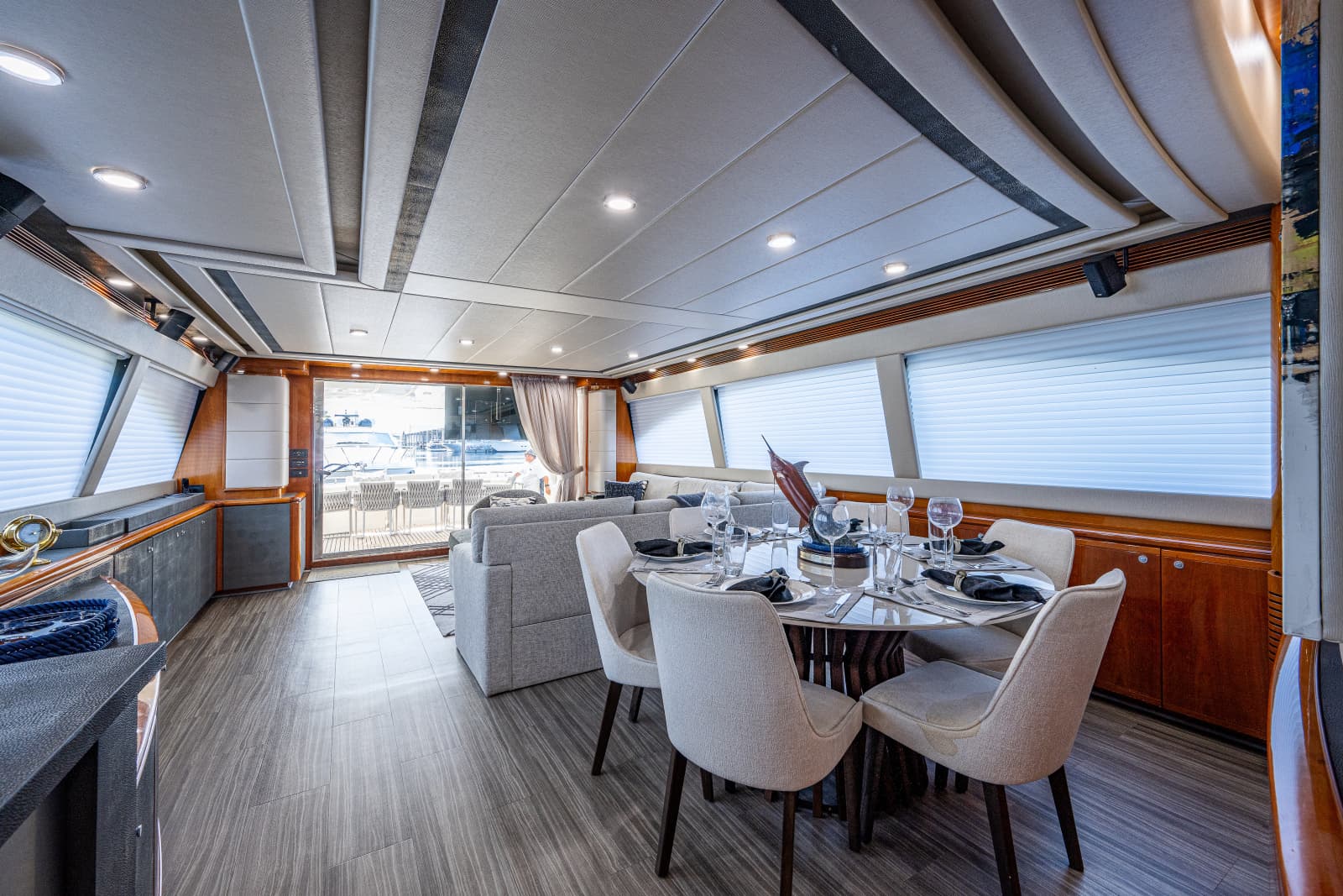 2006 Ferretti Yachts 830 - Photo 34