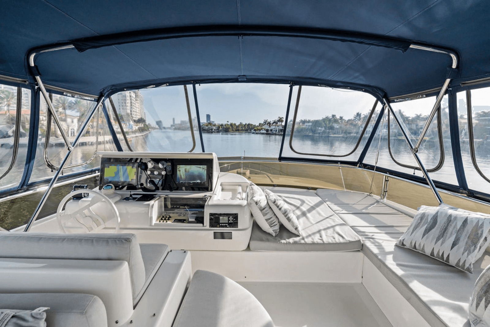 2006 Ferretti Yachts 830 - Photo 27