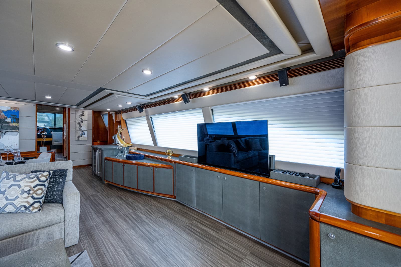 2006 Ferretti Yachts 830 - Photo 40