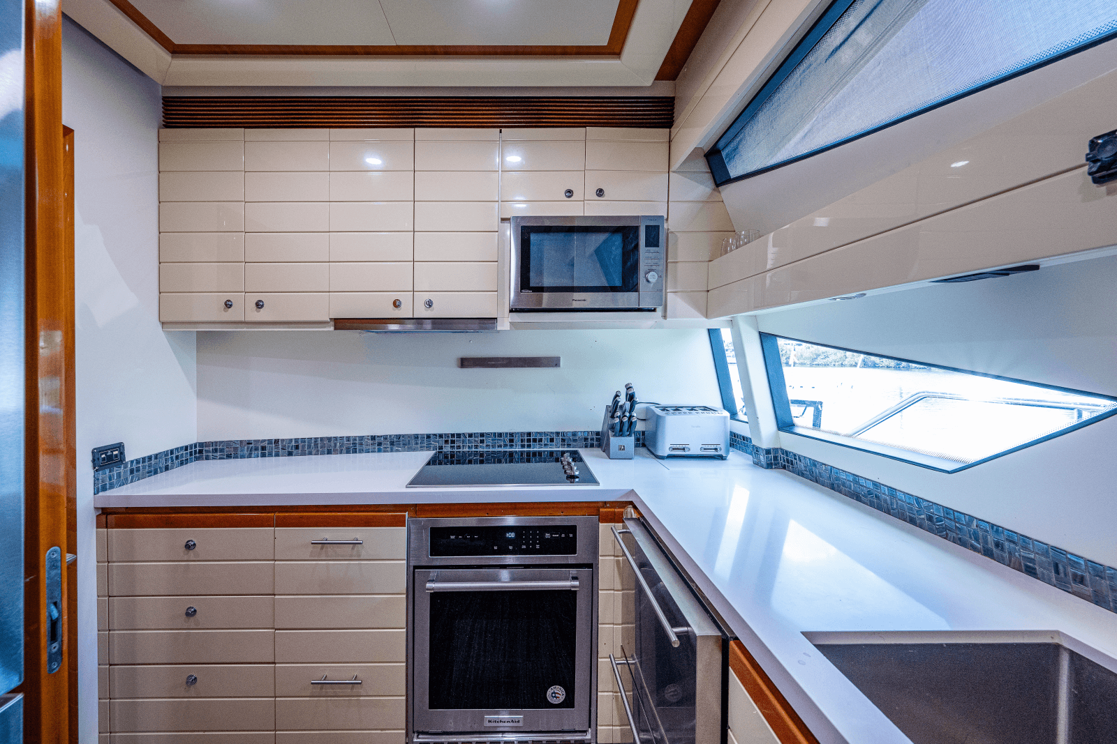 2006 Ferretti Yachts 830 - Photo 42