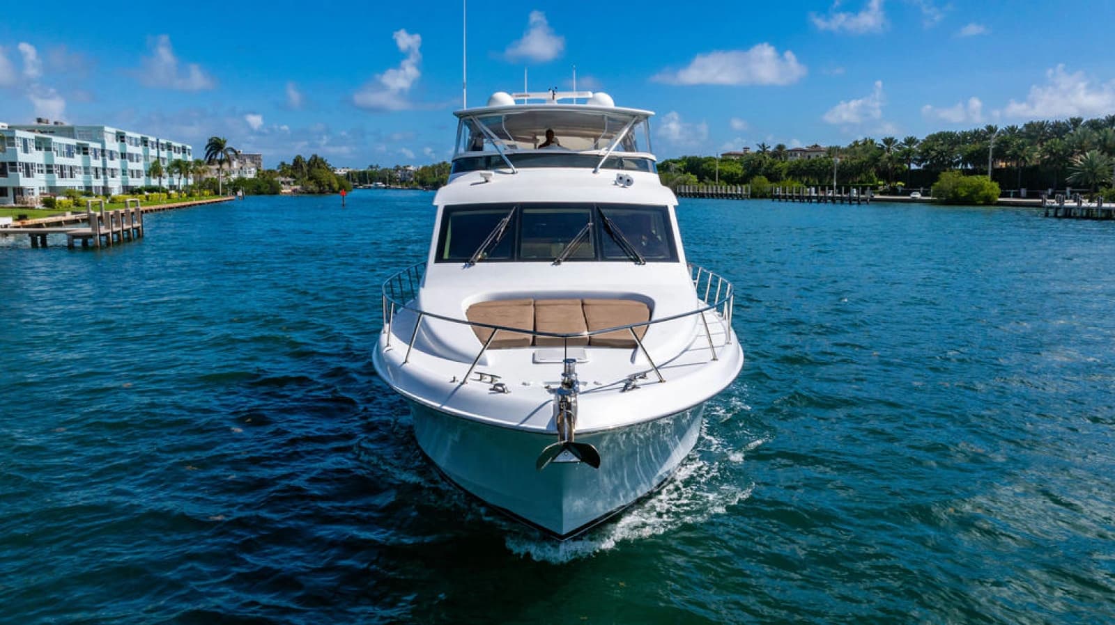 2006 Hatteras 64 Motor Yacht - Photo 2