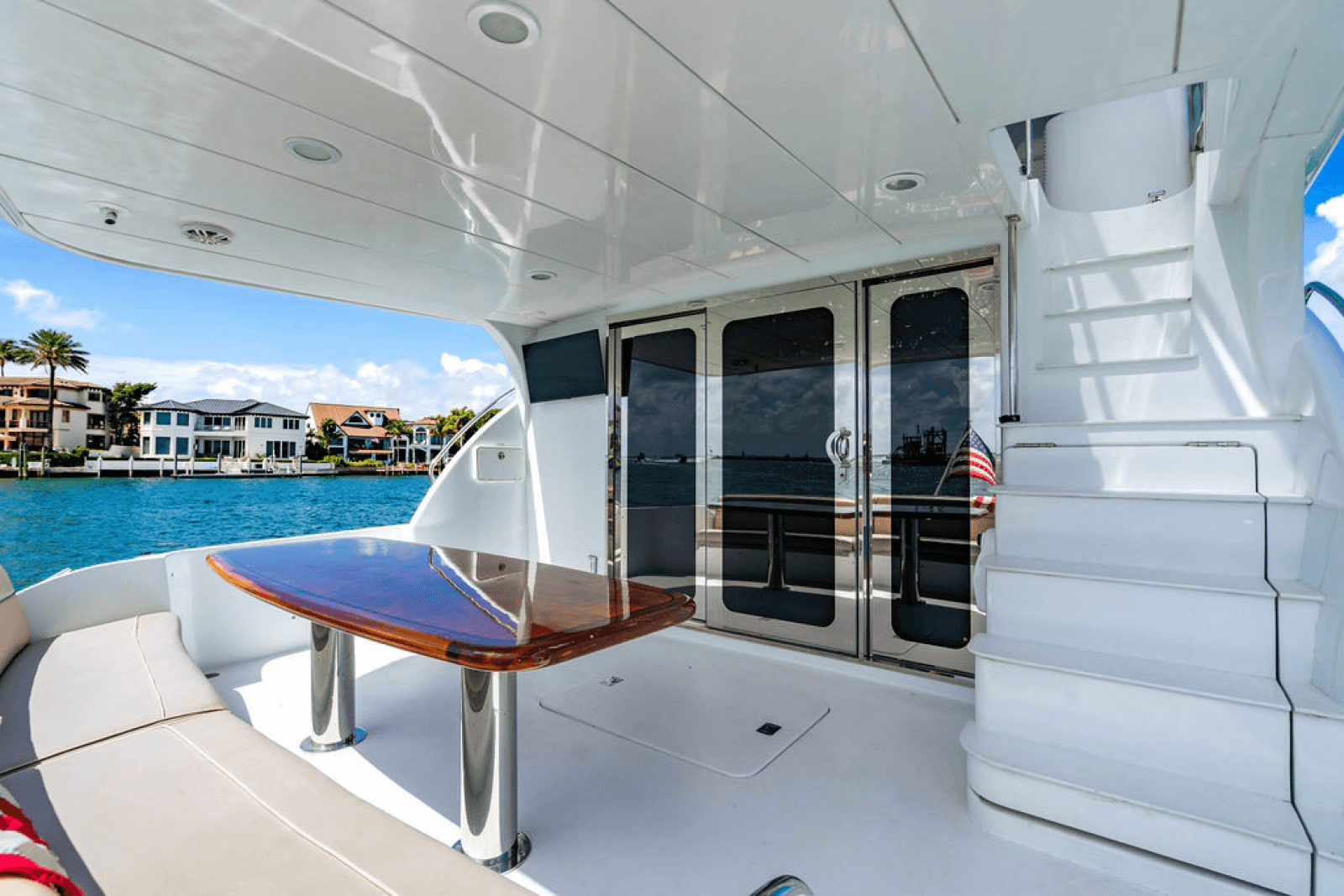 2006 Hatteras 64 Motor Yacht - Photo 9
