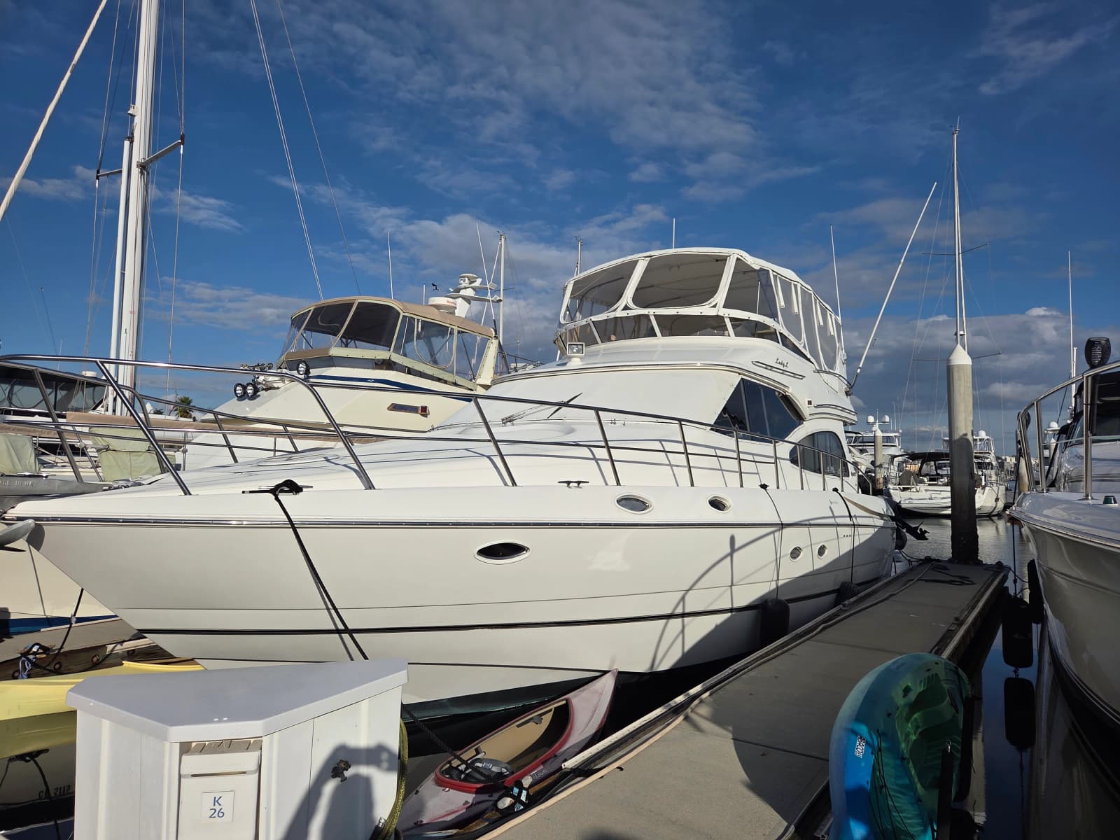 2000 Cruisers Yachts Sport 50 - Photo 30
