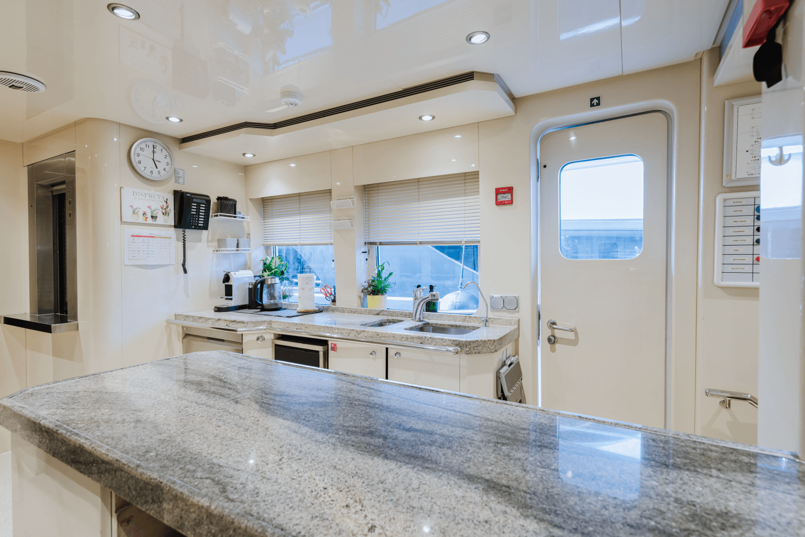 2001 Heesen Yachts 40M - Photo 23
