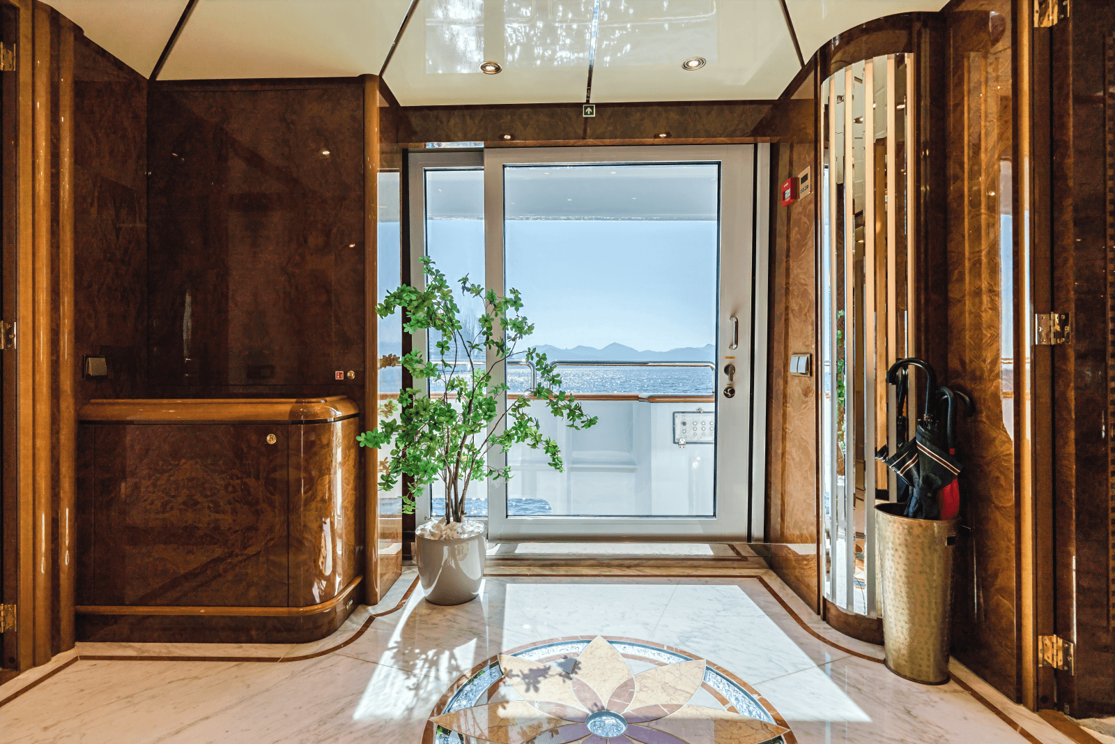 2001 Heesen Yachts 40M - Photo 13