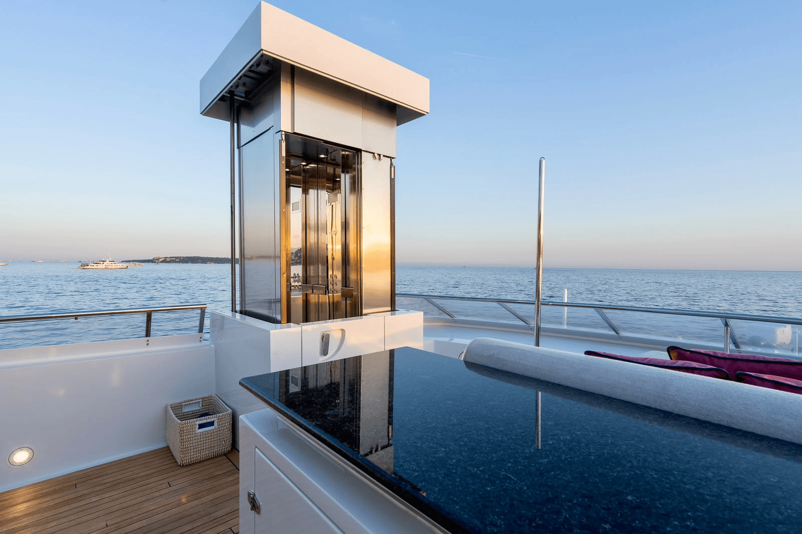 2001 Heesen Yachts 40M - Photo 43