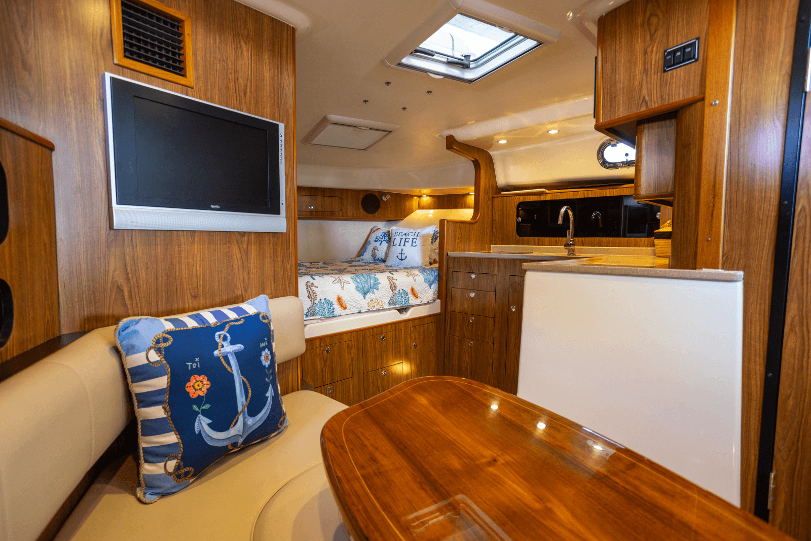 2009 Pursuit 375 OS - Photo 18