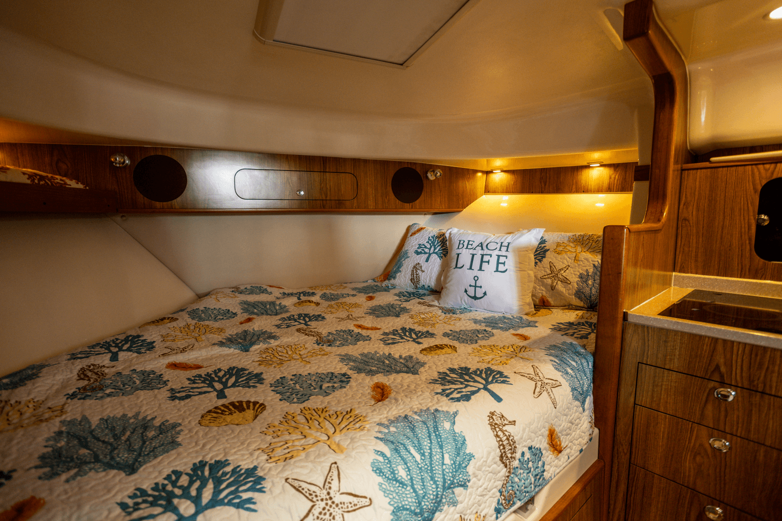 2009 Pursuit 375 OS - Photo 22