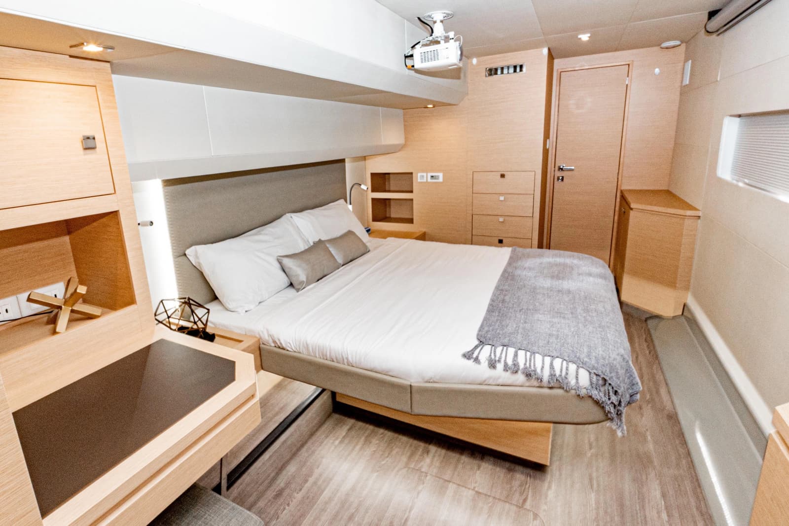 2020 Fountaine Pajot MY6 - Photo 26