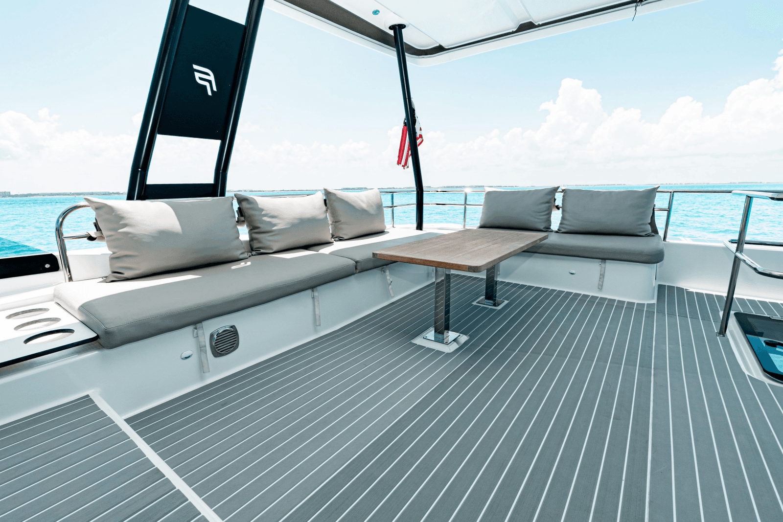 2020 Fountaine Pajot MY6 - Photo 9