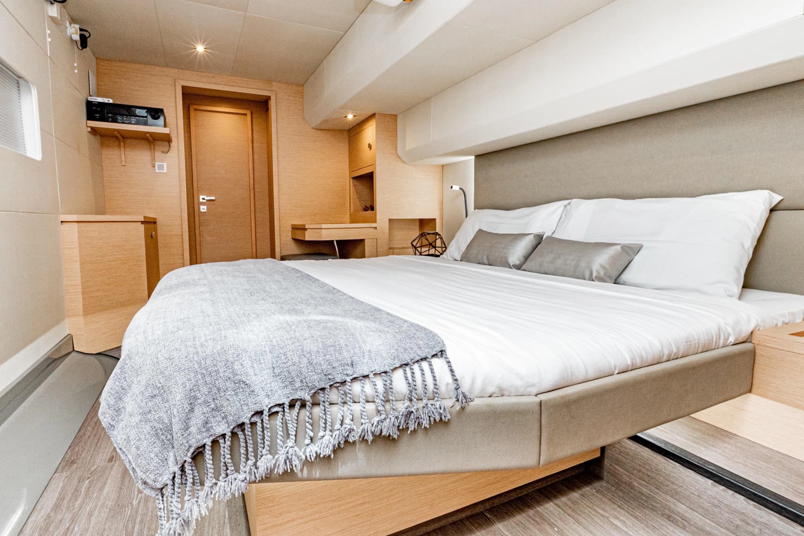 2020 Fountaine Pajot MY6 - Photo 28