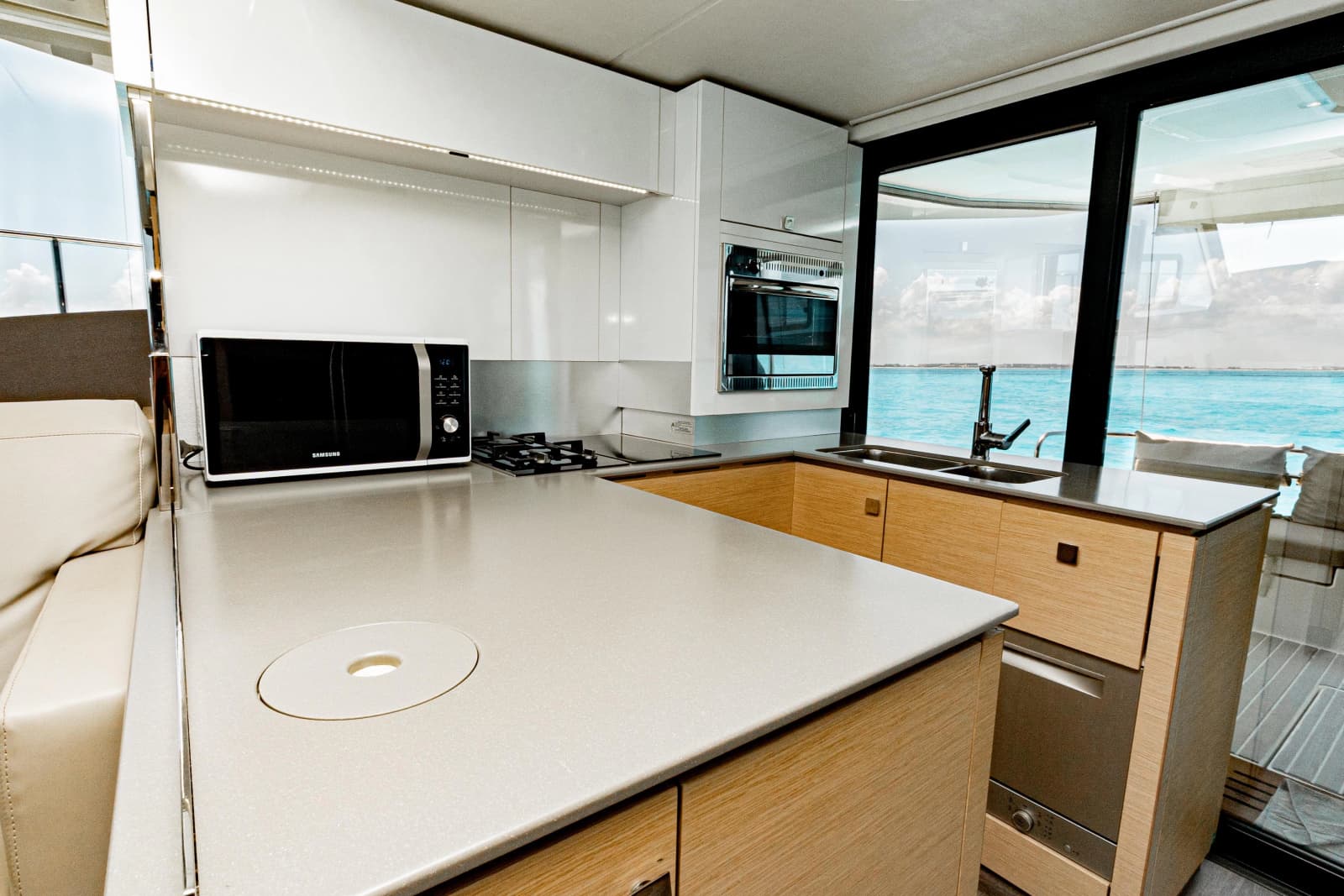 2020 Fountaine Pajot MY6 - Photo 21