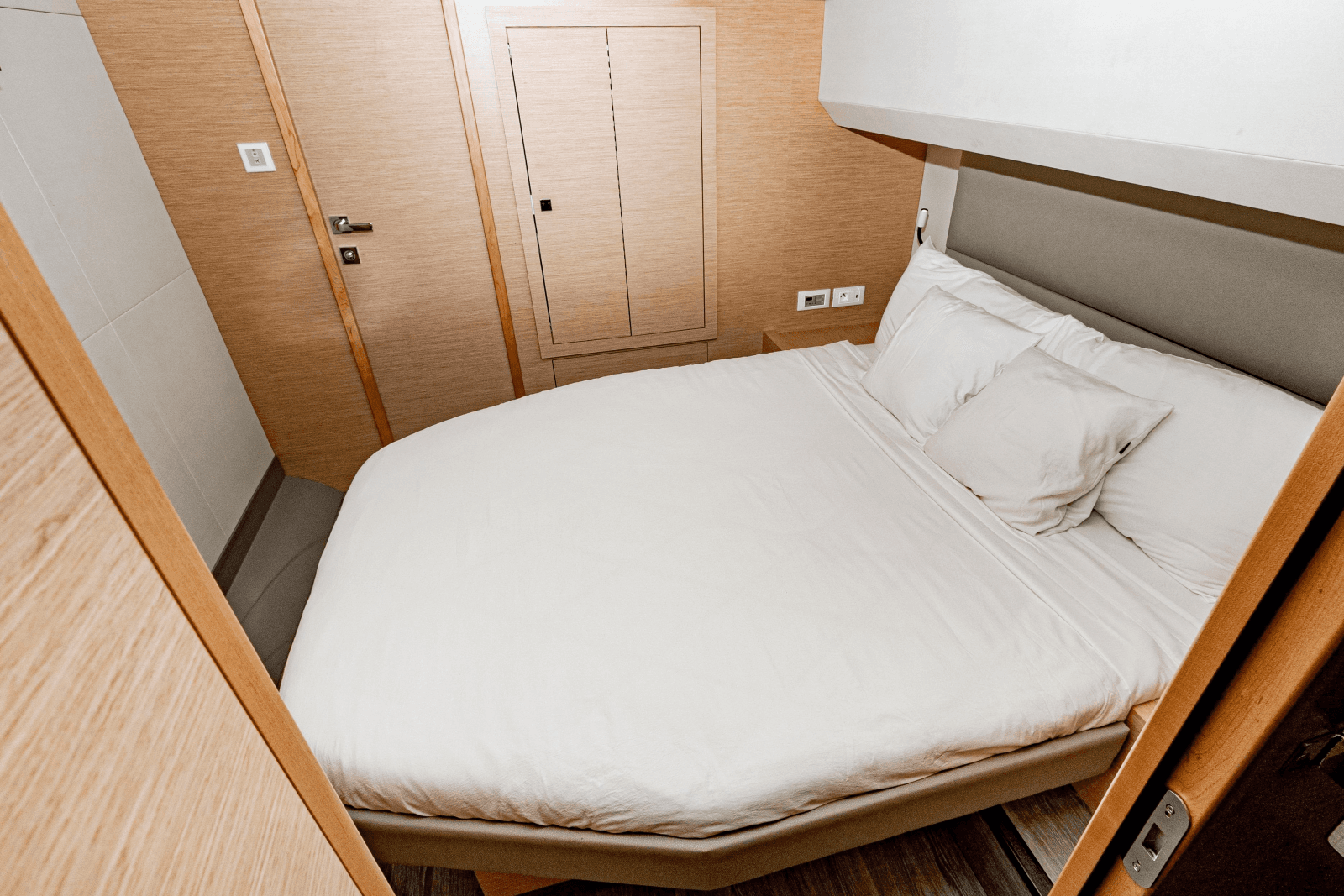 2020 Fountaine Pajot MY6 - Photo 32