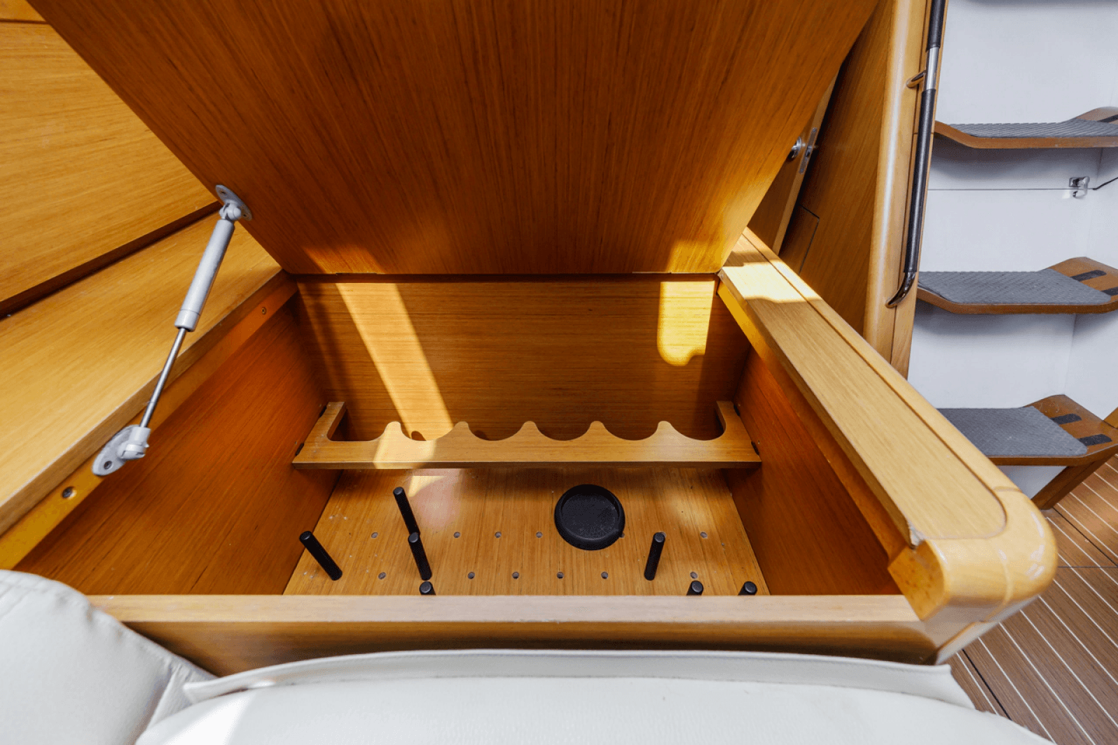 2011 Jeanneau Sun Odyssey 44i - Photo 33
