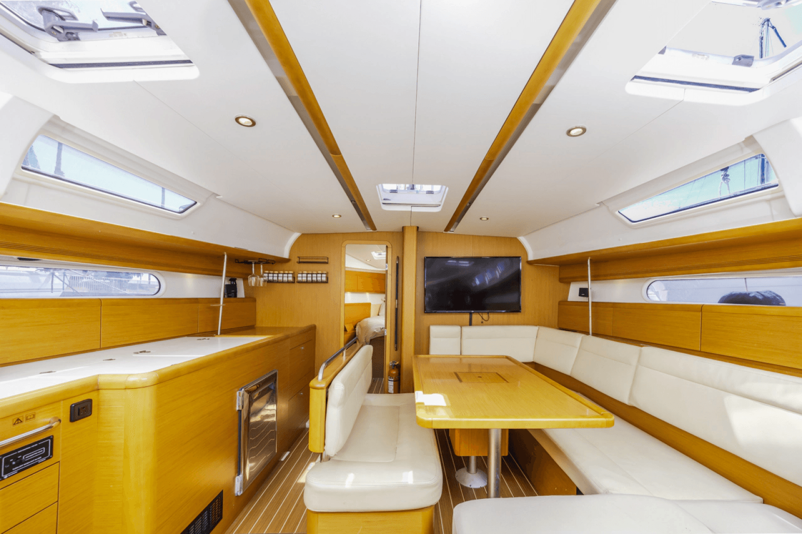 2011 Jeanneau Sun Odyssey 44i - Photo 21