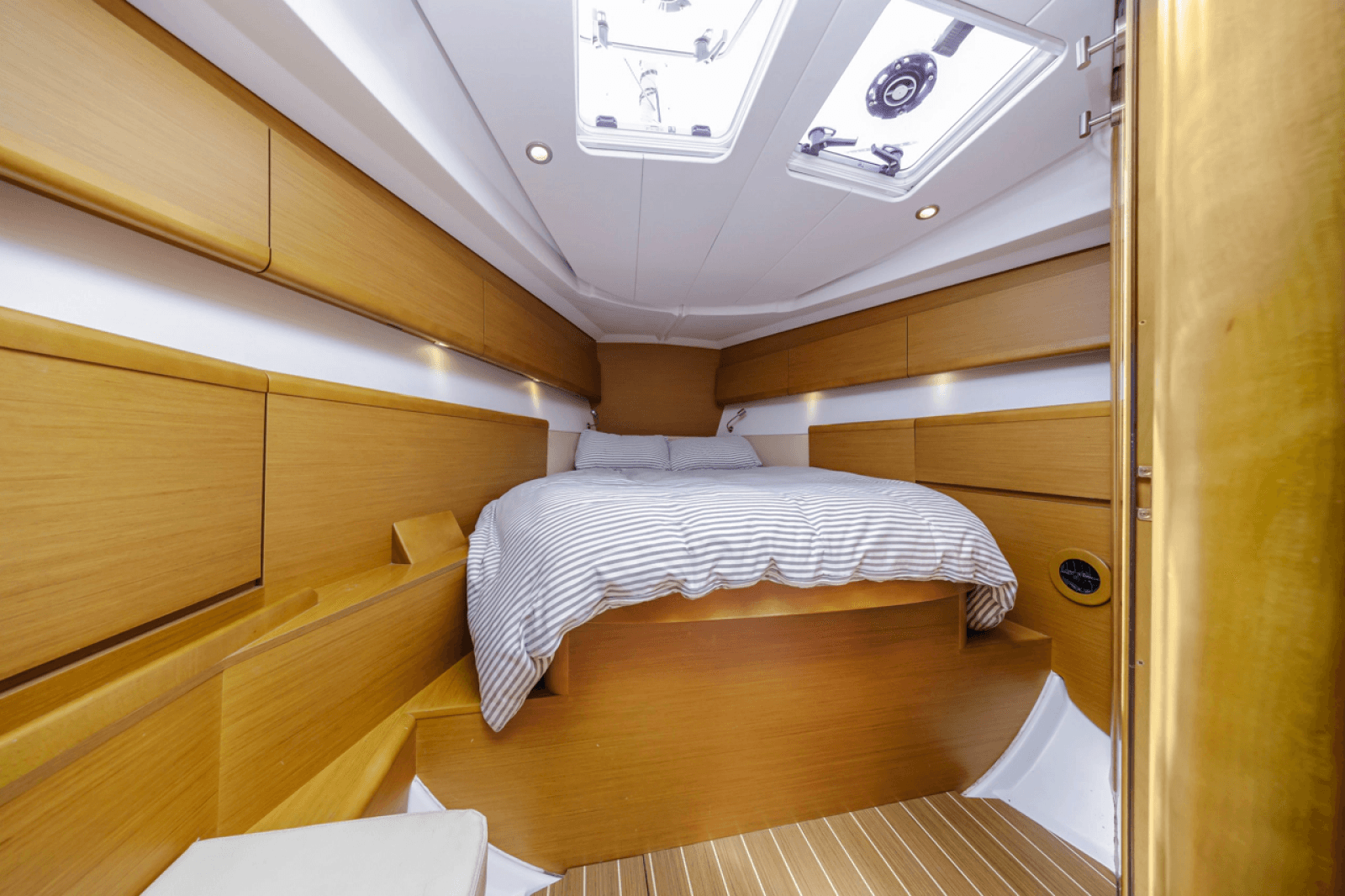 2011 Jeanneau Sun Odyssey 44i - Photo 25