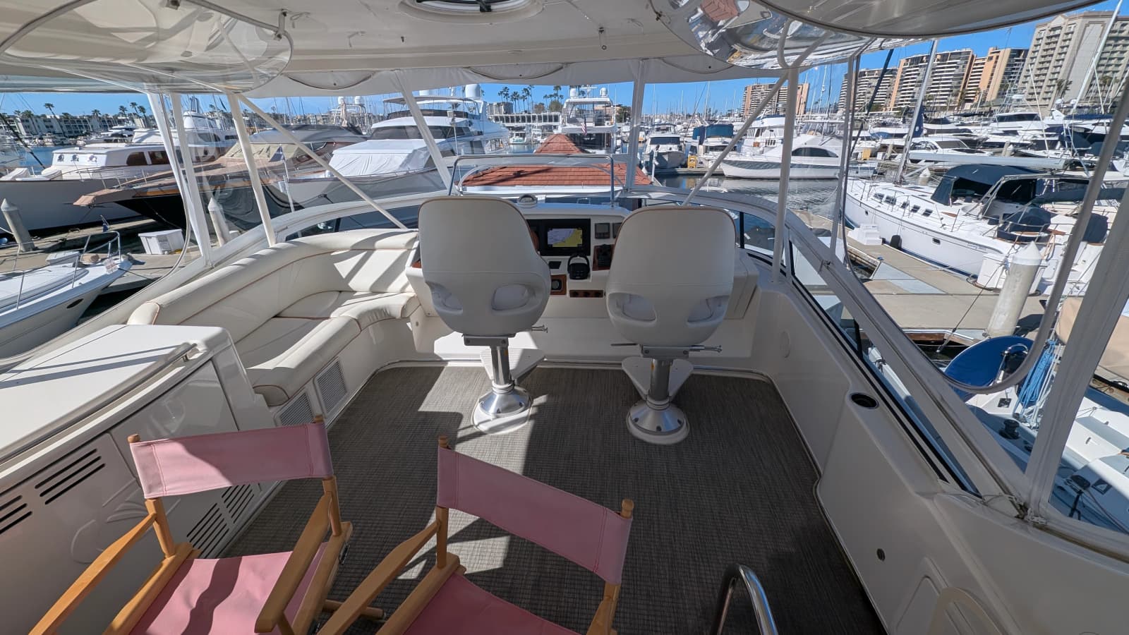 2010 Ovation Flybridge - Photo 22