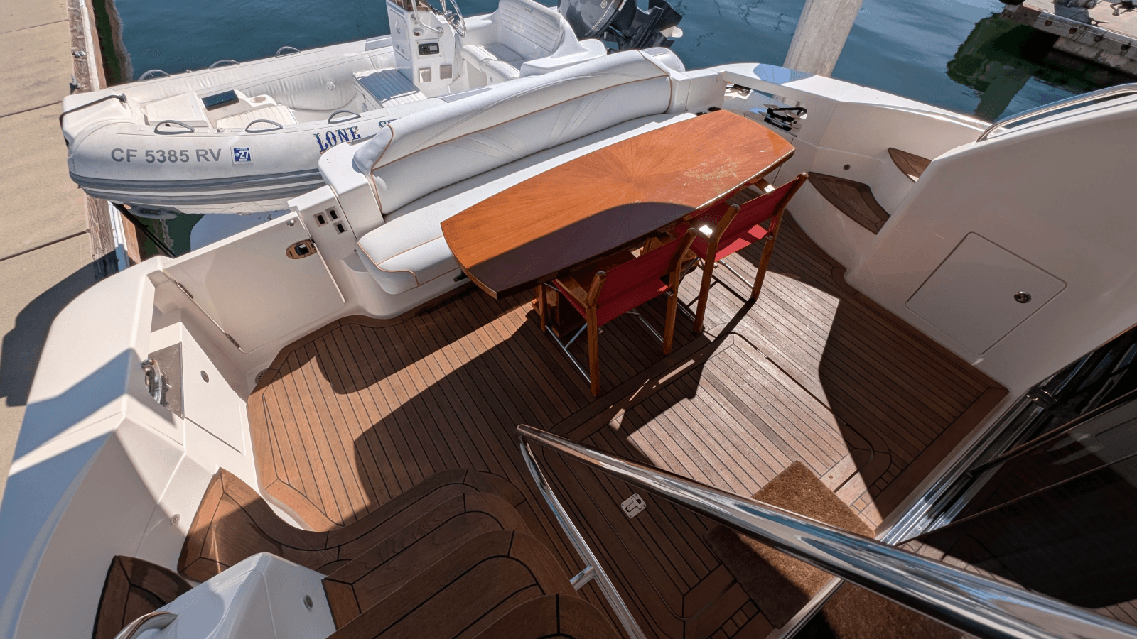 2010 Ovation Flybridge - Photo 20