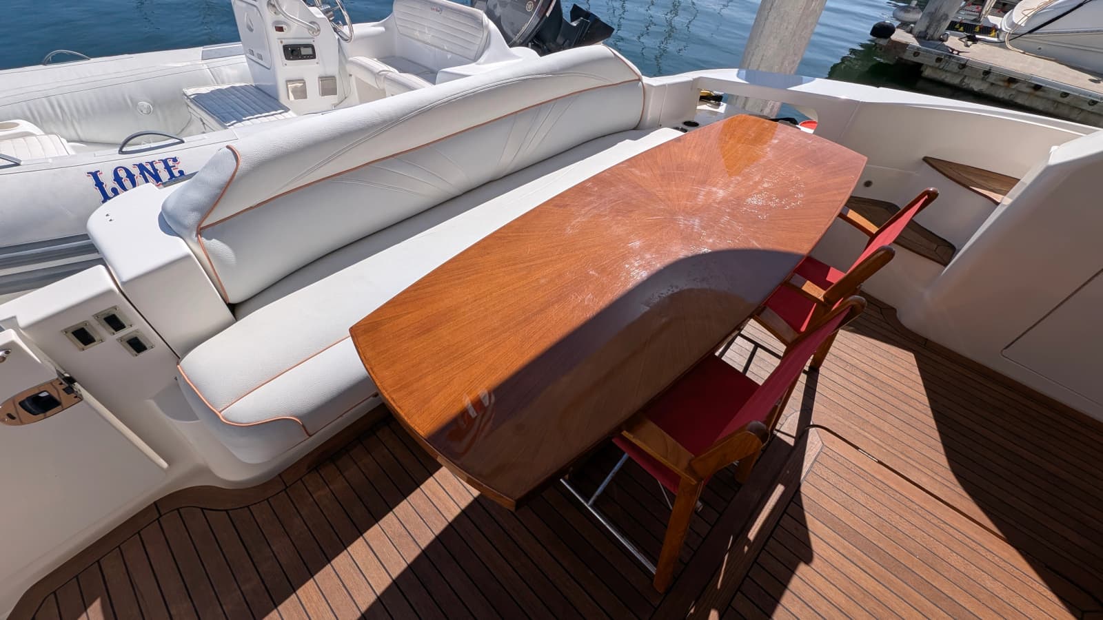 2010 Ovation Flybridge - Photo 19
