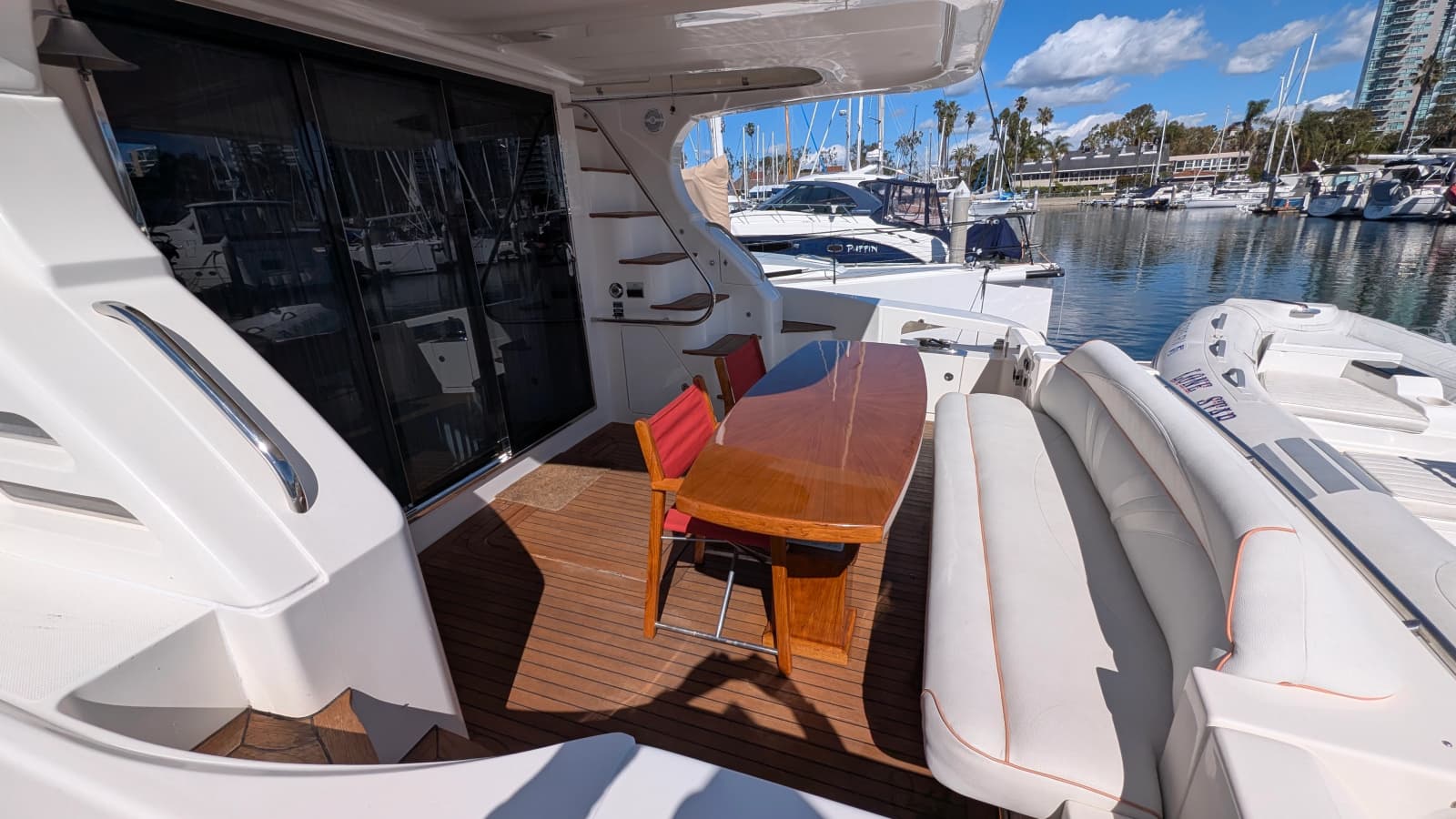 2010 Ovation Flybridge - Photo 18