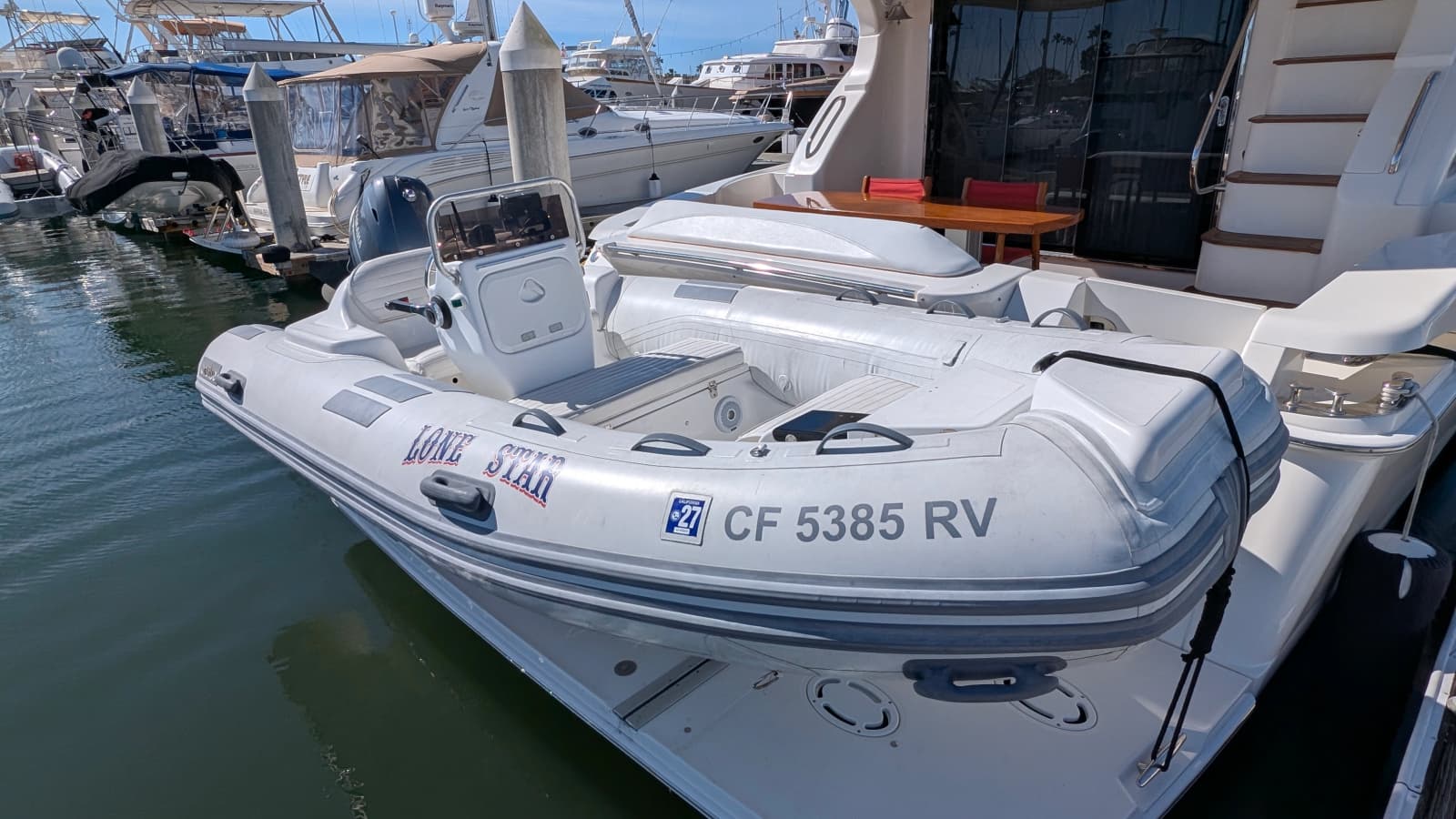 2010 Ovation Flybridge - Photo 17