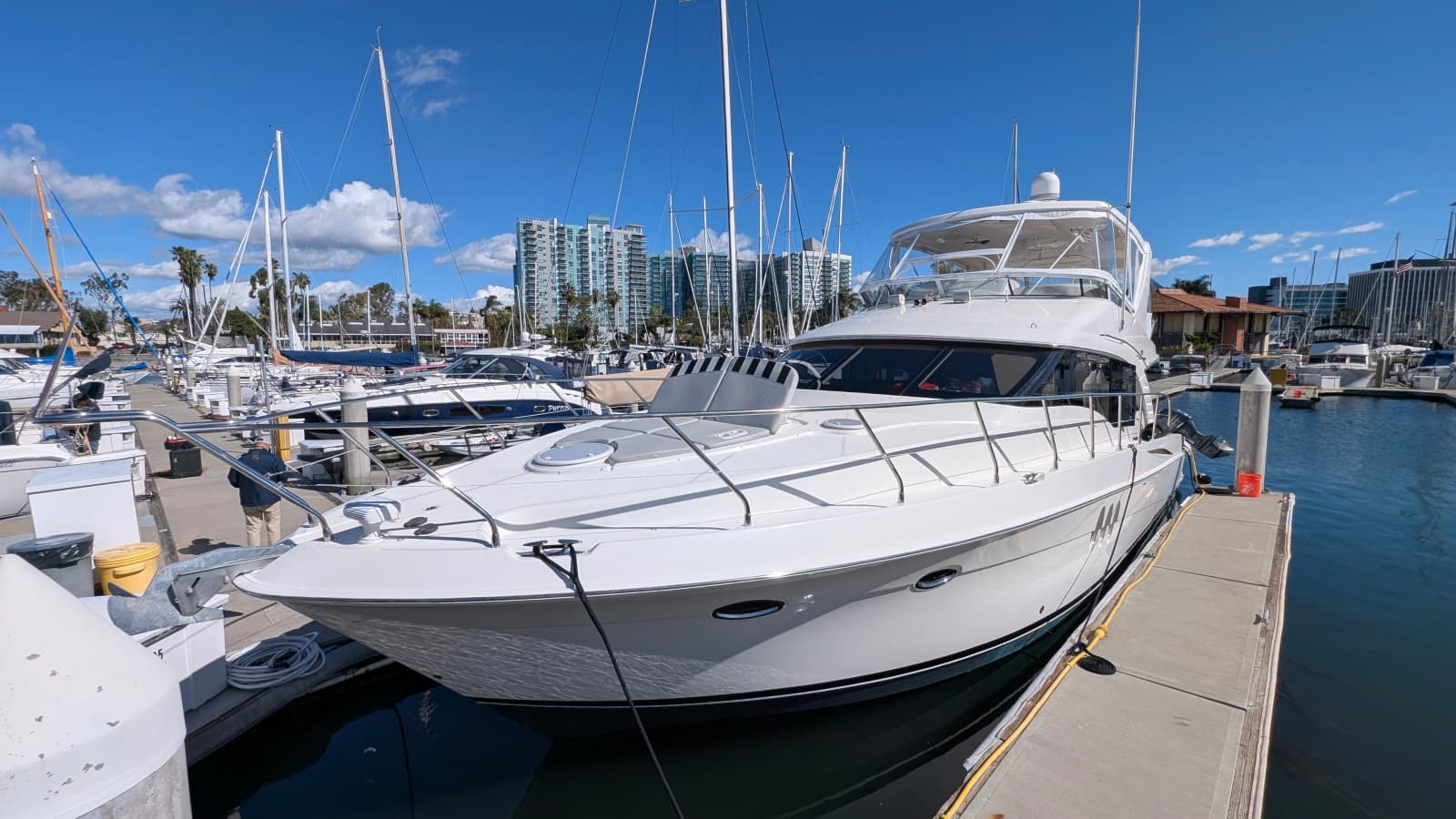 2010 Ovation Flybridge - Photo 10