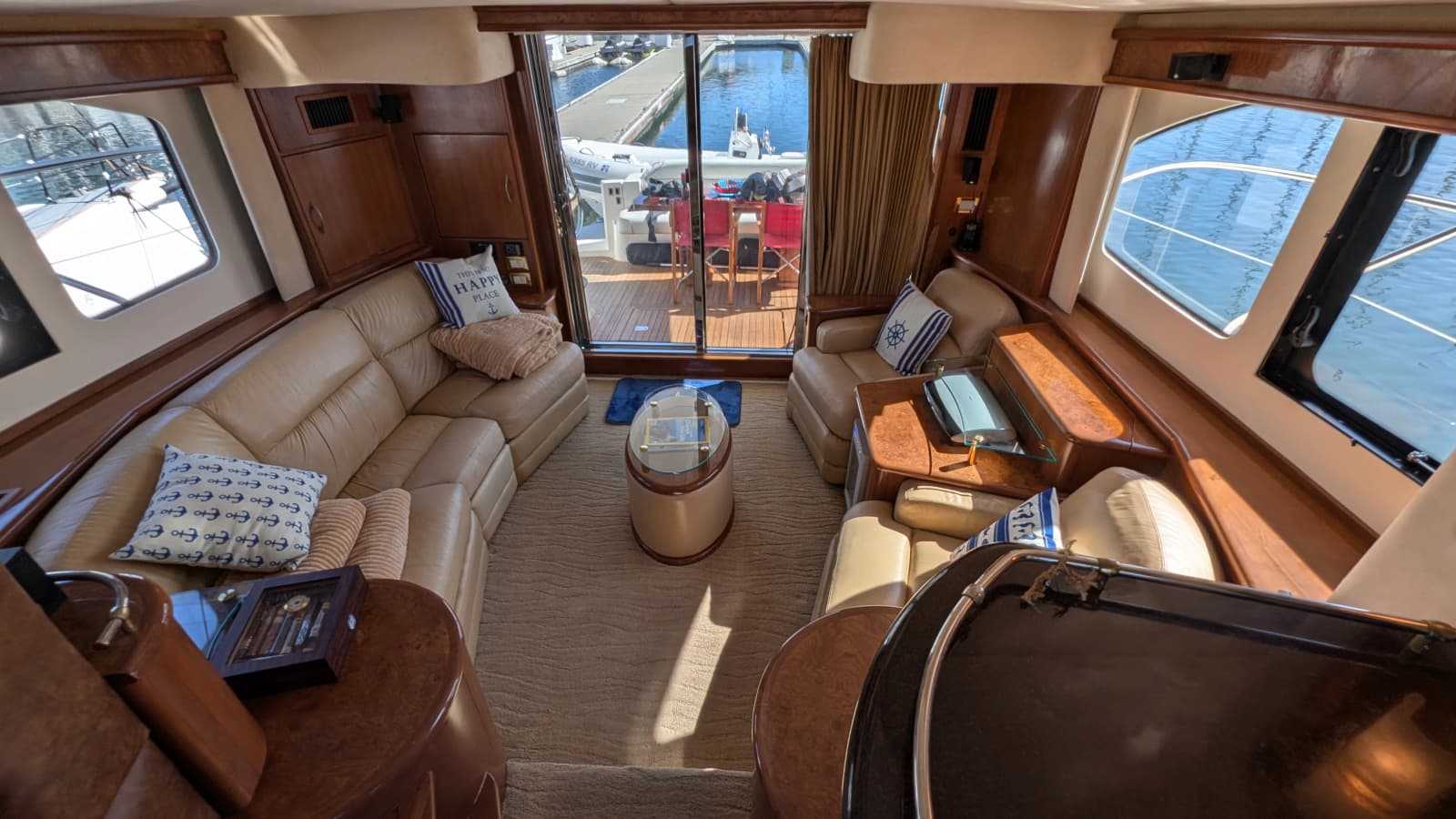 2010 Ovation Flybridge - Photo 4