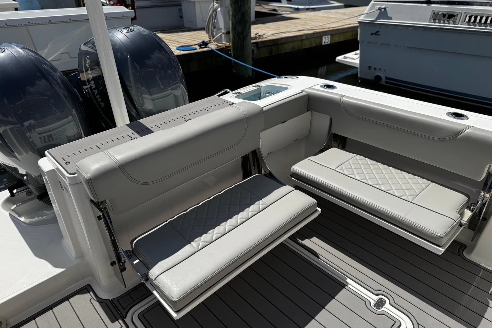 2023 Pursuit DC 266 Dual Console - Photo 11