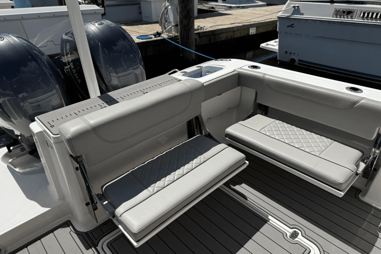 2023 Pursuit DC 266 Dual Console - Photo 11