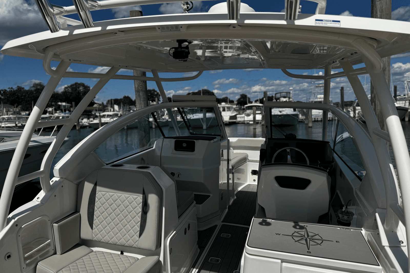 2023 Pursuit DC 266 Dual Console - Photo 16