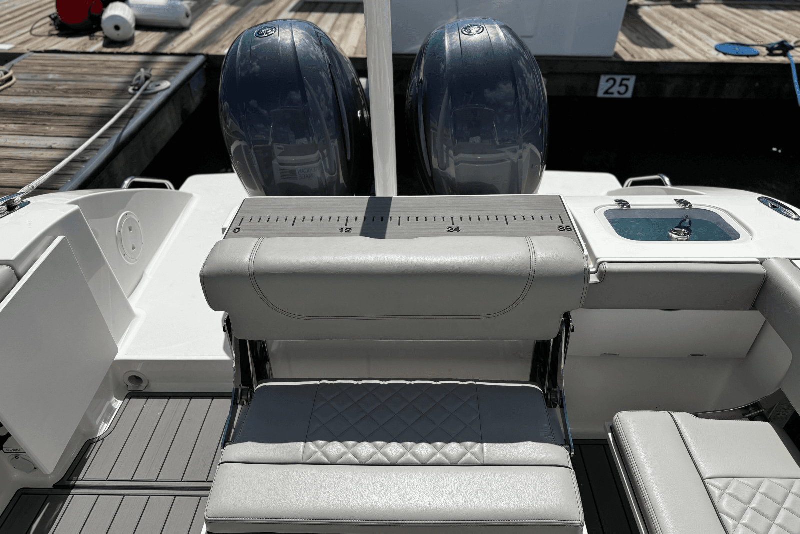 2023 Pursuit DC 266 Dual Console - Photo 10