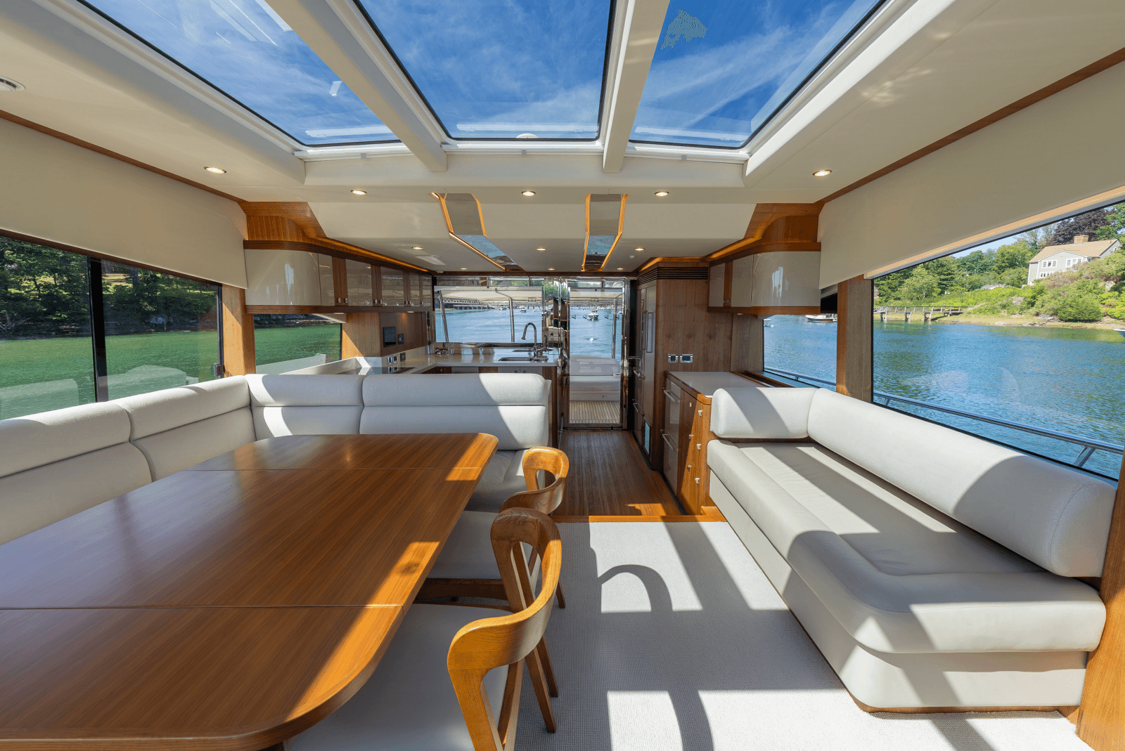 2023 Belize 66 Sedan - Photo 17