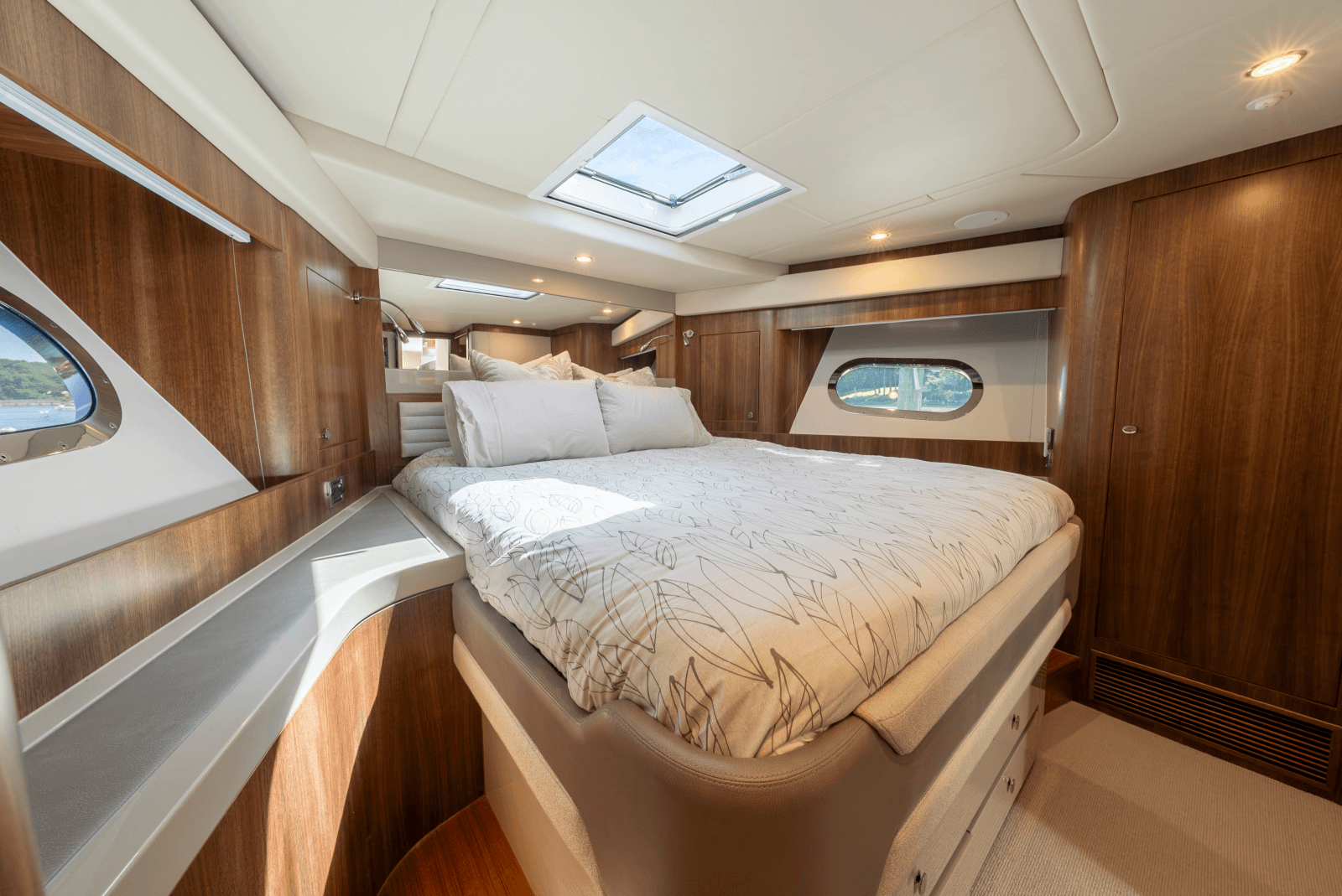 2023 Belize 66 Sedan - Photo 38