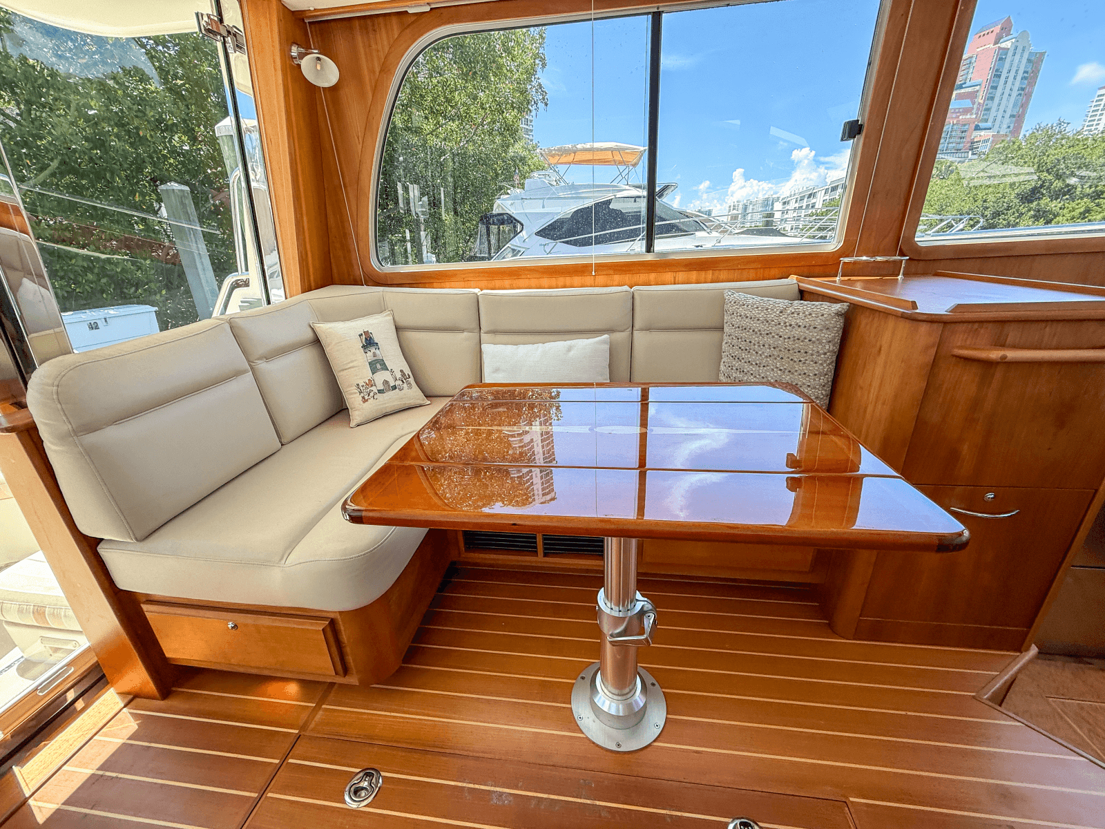 2019 Sabre 42 Salon Express - Photo 11