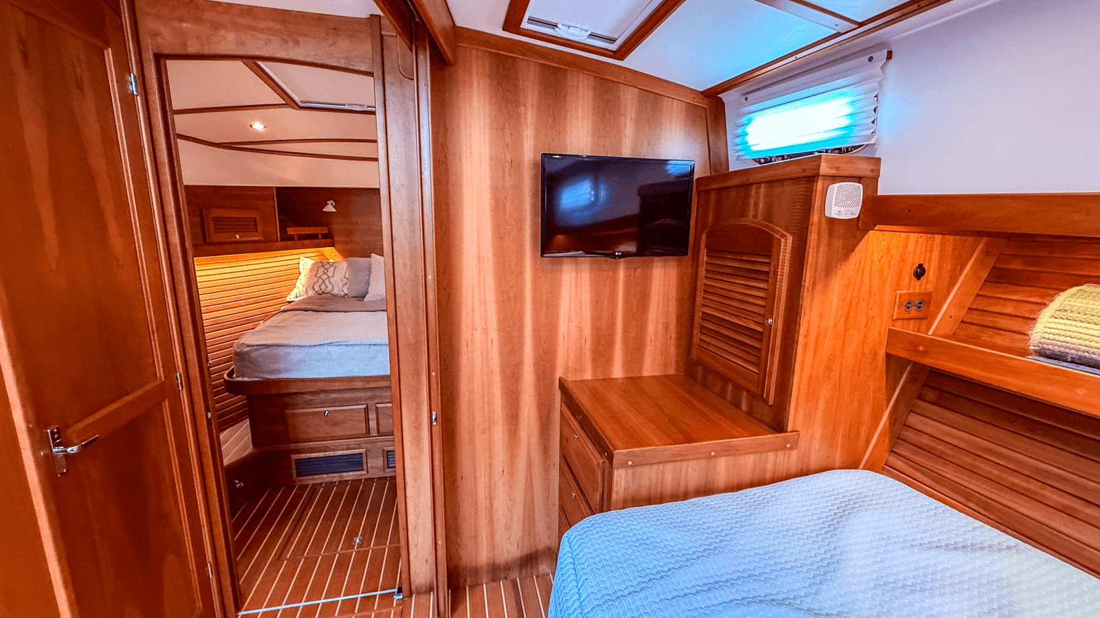 2019 Sabre 42 Salon Express - Photo 22