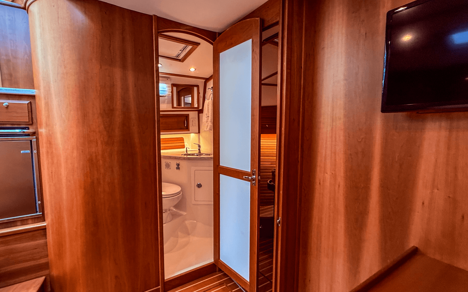 2019 Sabre 42 Salon Express - Photo 23